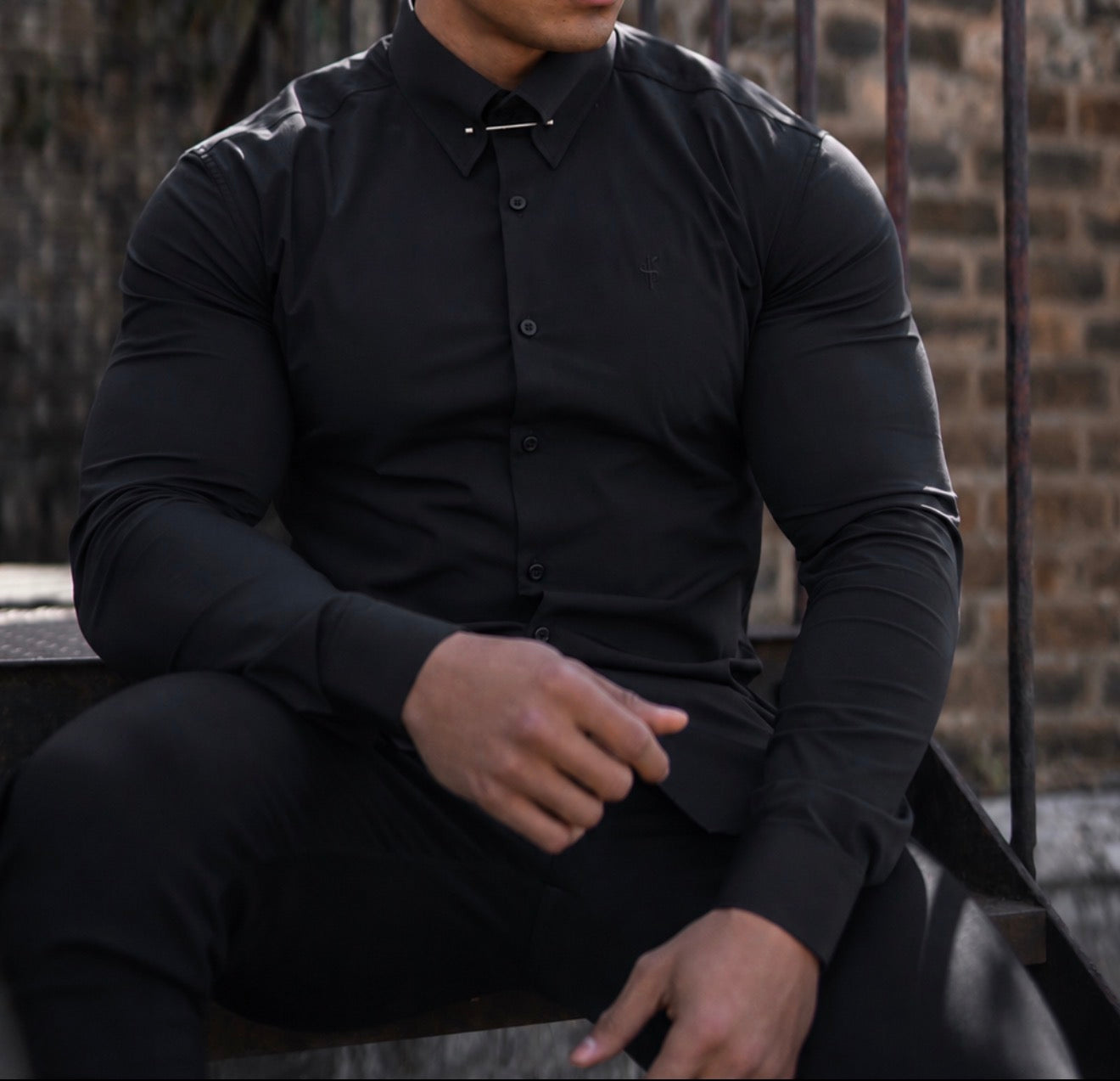 Muscle Fit Advanced Stretch Black Shirt with Silver Pin Collar - FS1244