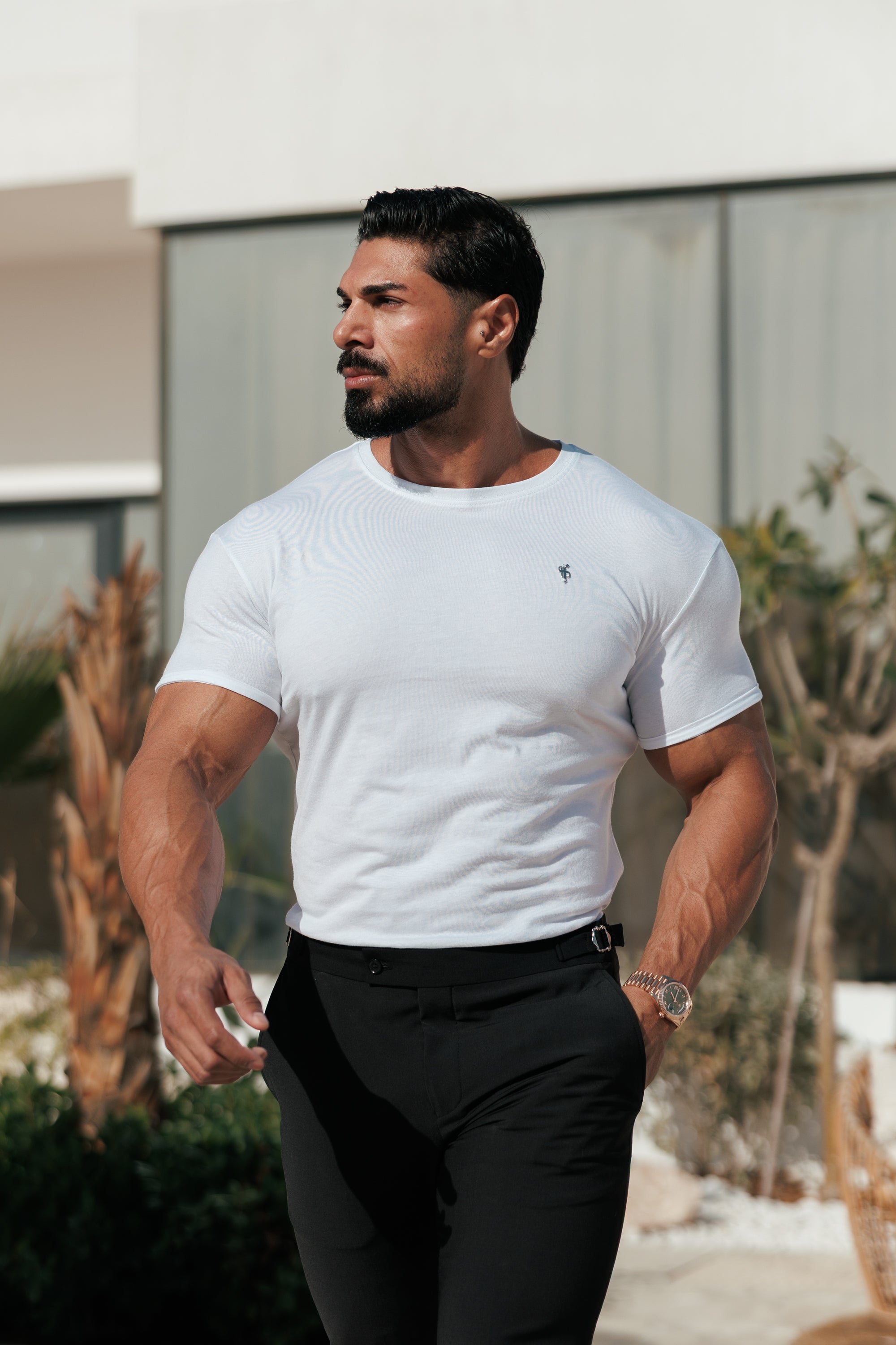 100% Cotton Crew Neck Tshirt with Silver Metal Emblem