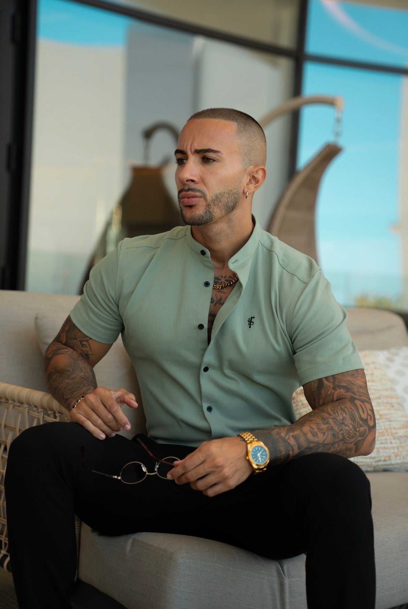 Classic Stretch Black SS with Grandad Collar
