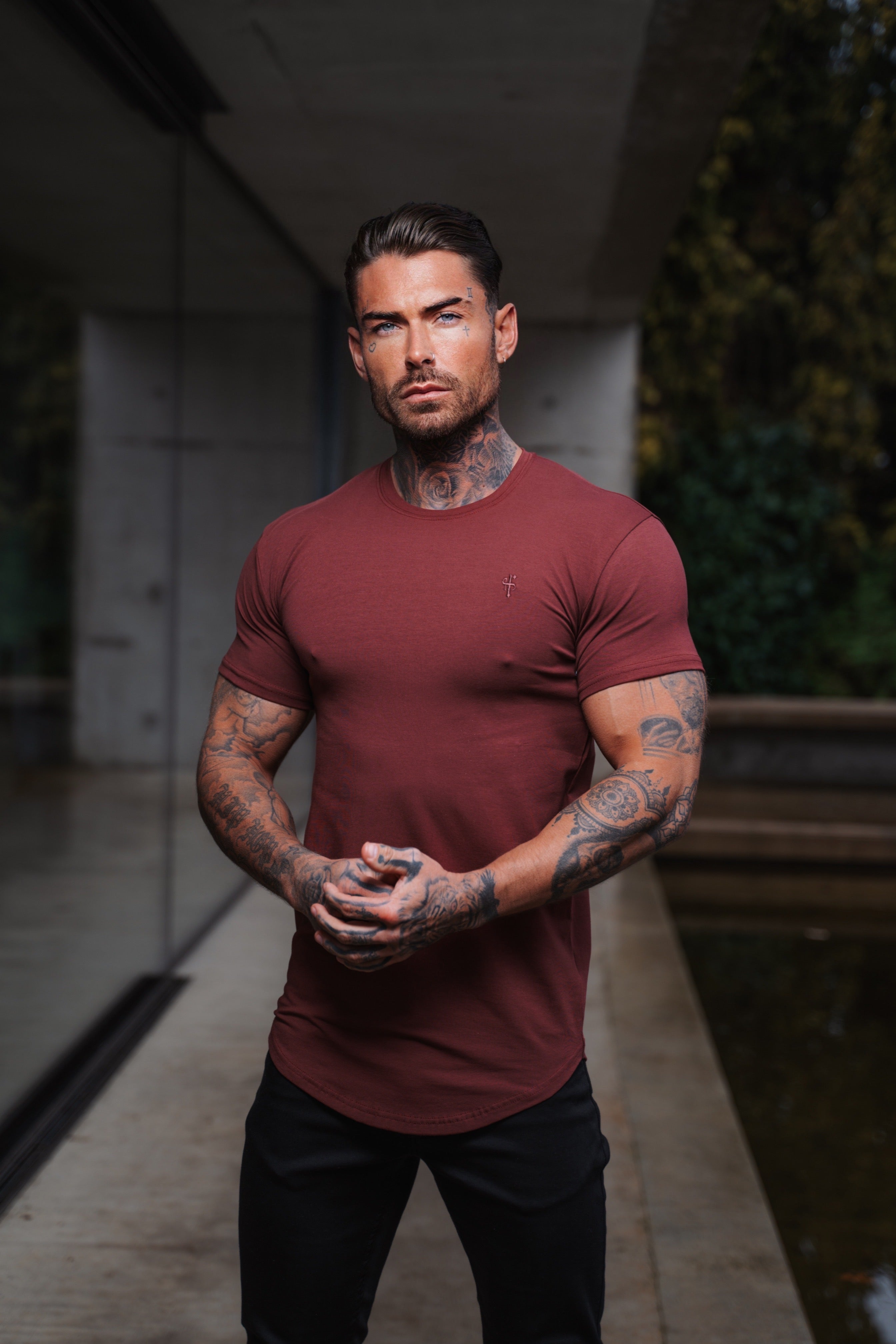 Classic Burgundy Tonal Curved Hem Crew T Shirt - FSH926