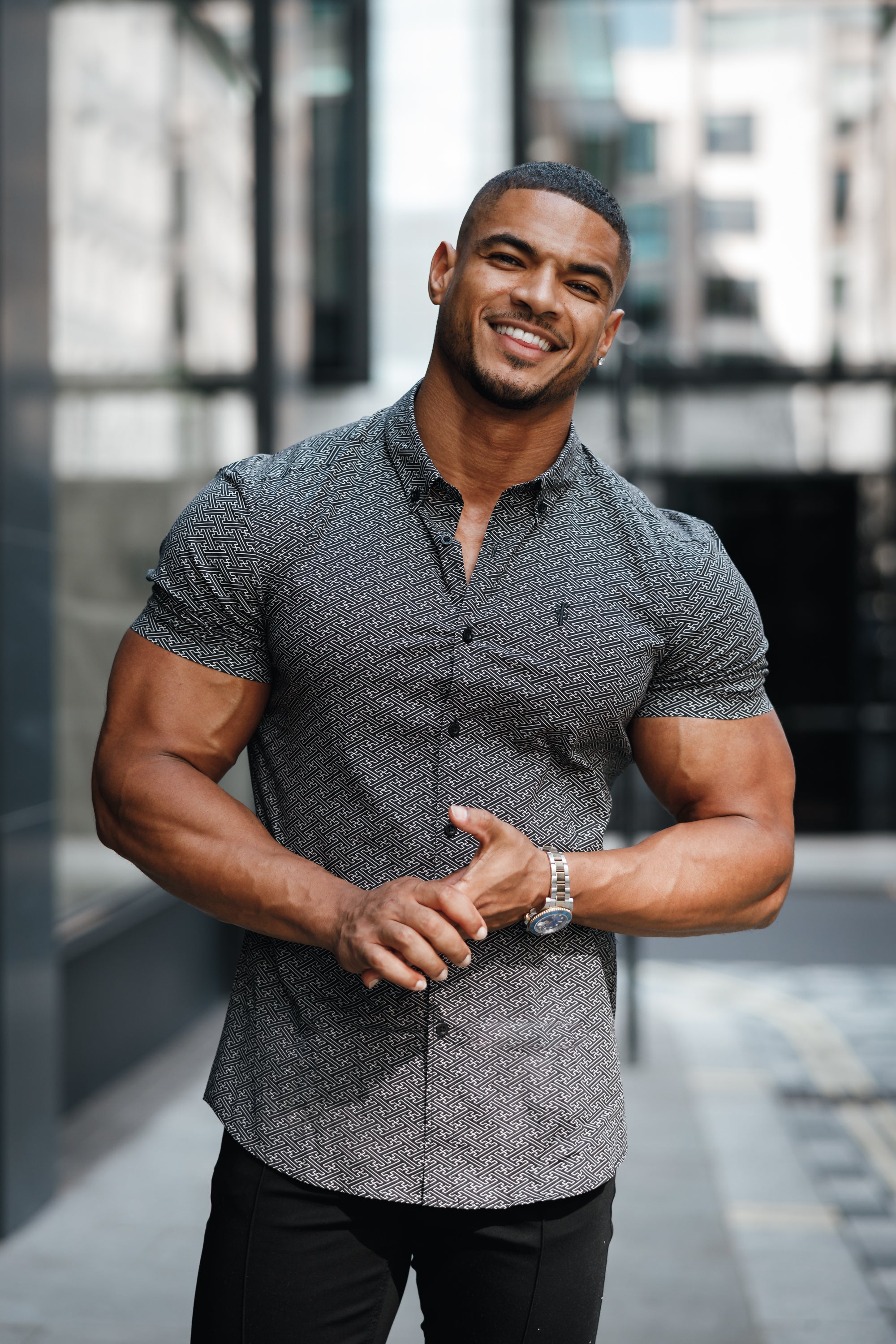 Super Slim Stretch Black and Off White Abstract Print Short Sleeve with Button Down Collar - FS798