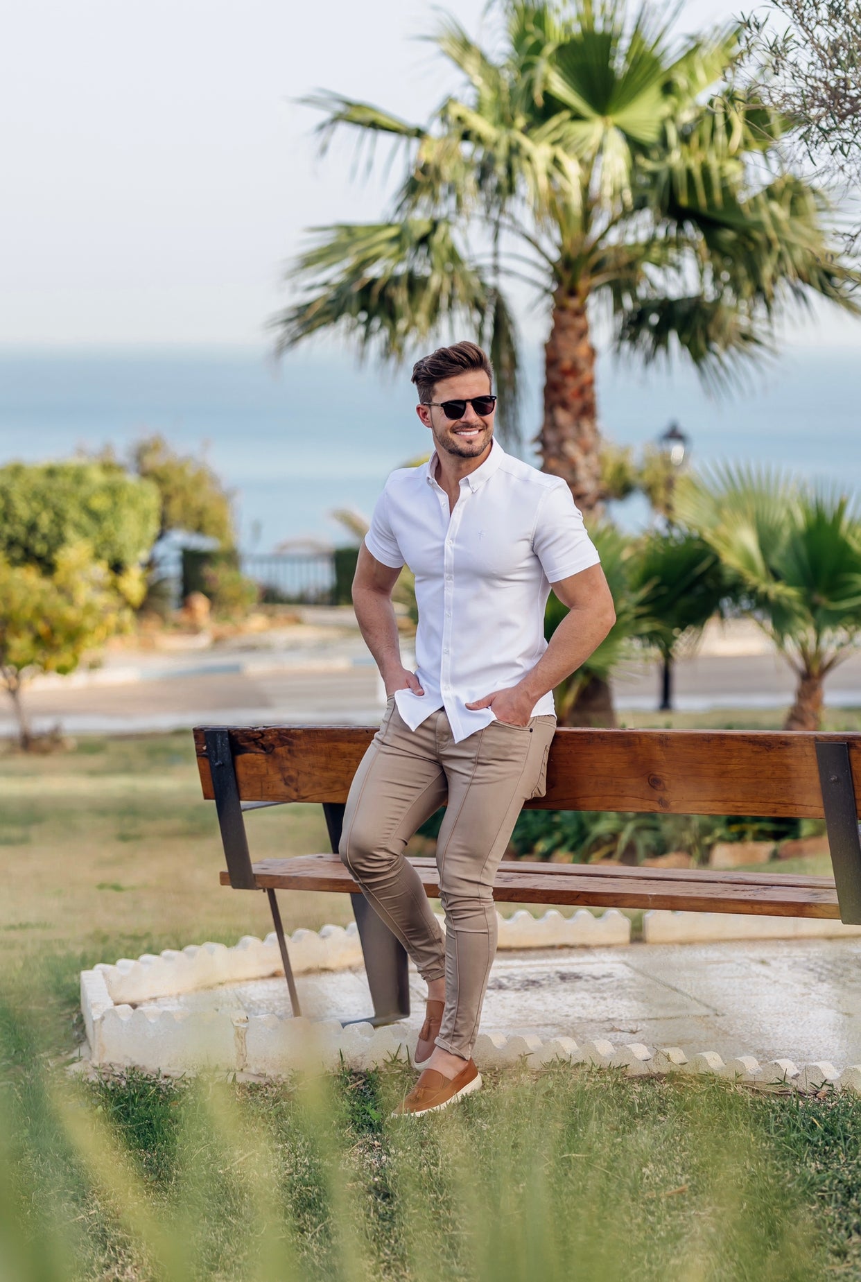 Super Slim Scuba White Short Sleeve Stretch - FS828 (PRE ORDER 10TH JUNE)