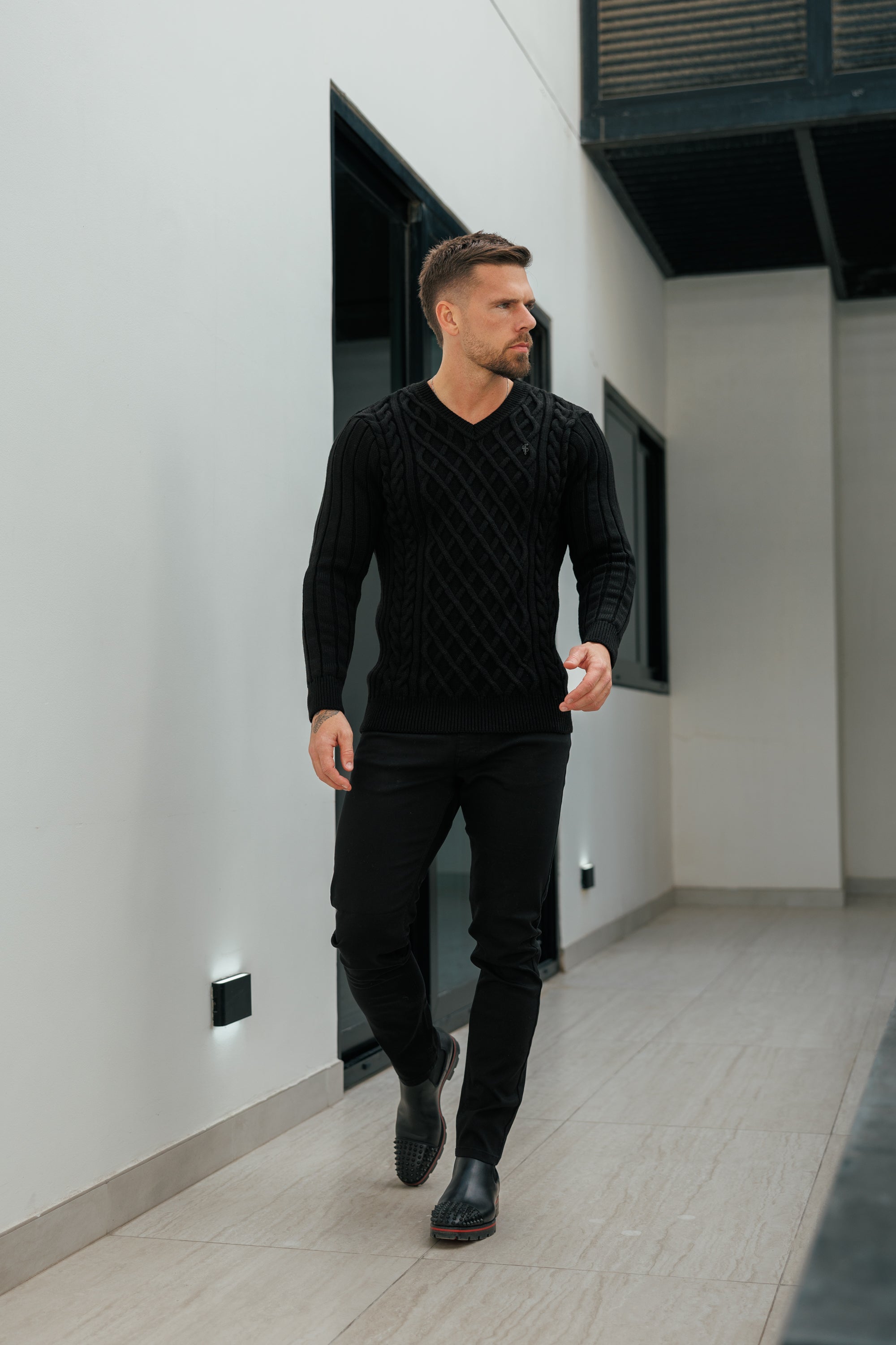 Diamond Black V Neck Jumper - FSJ152