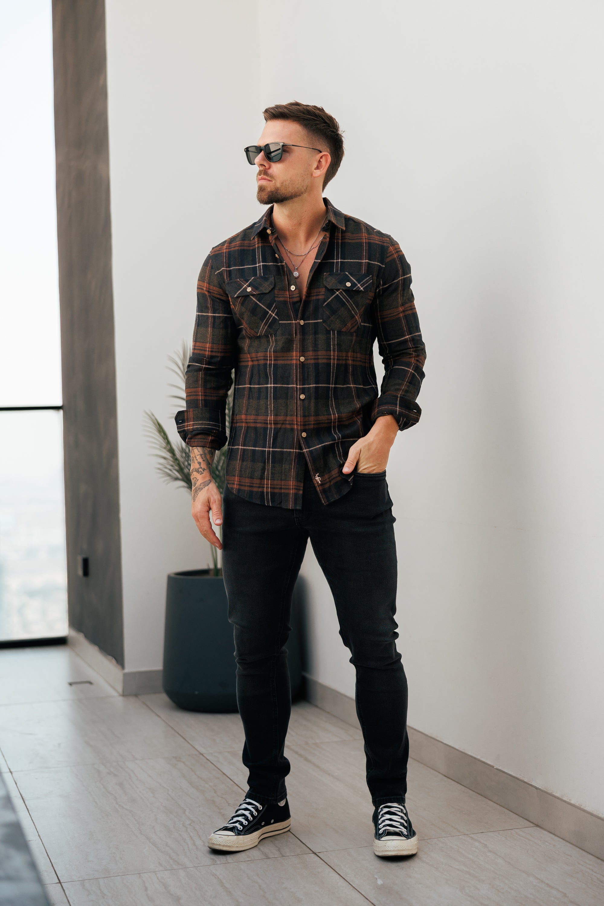 Black Distressed Stretch Relaxed Jeans - FSJEAN018