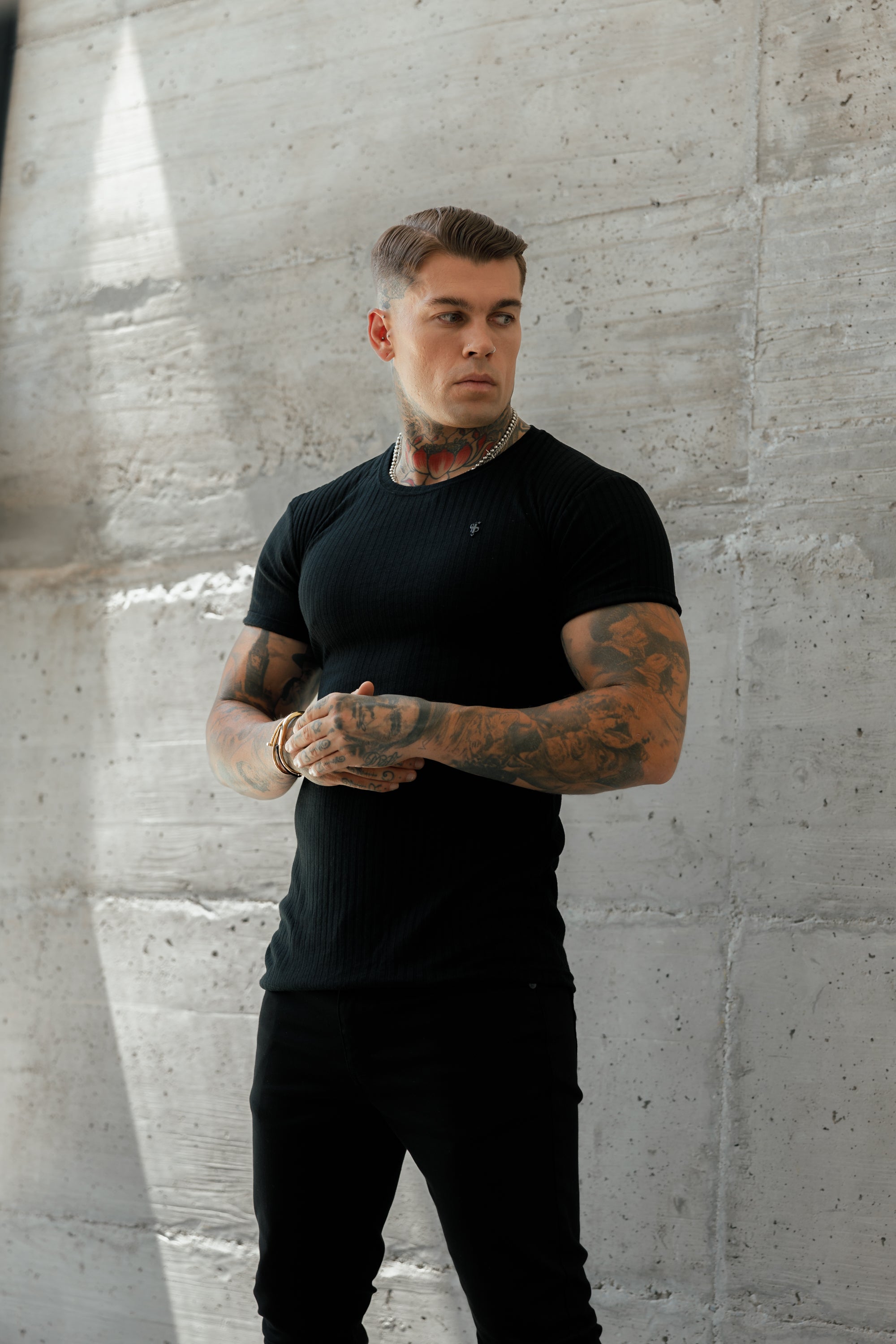 Classic Black / Black Ribbed Knit Super Slim Short Sleeve Crew - FSH1081
