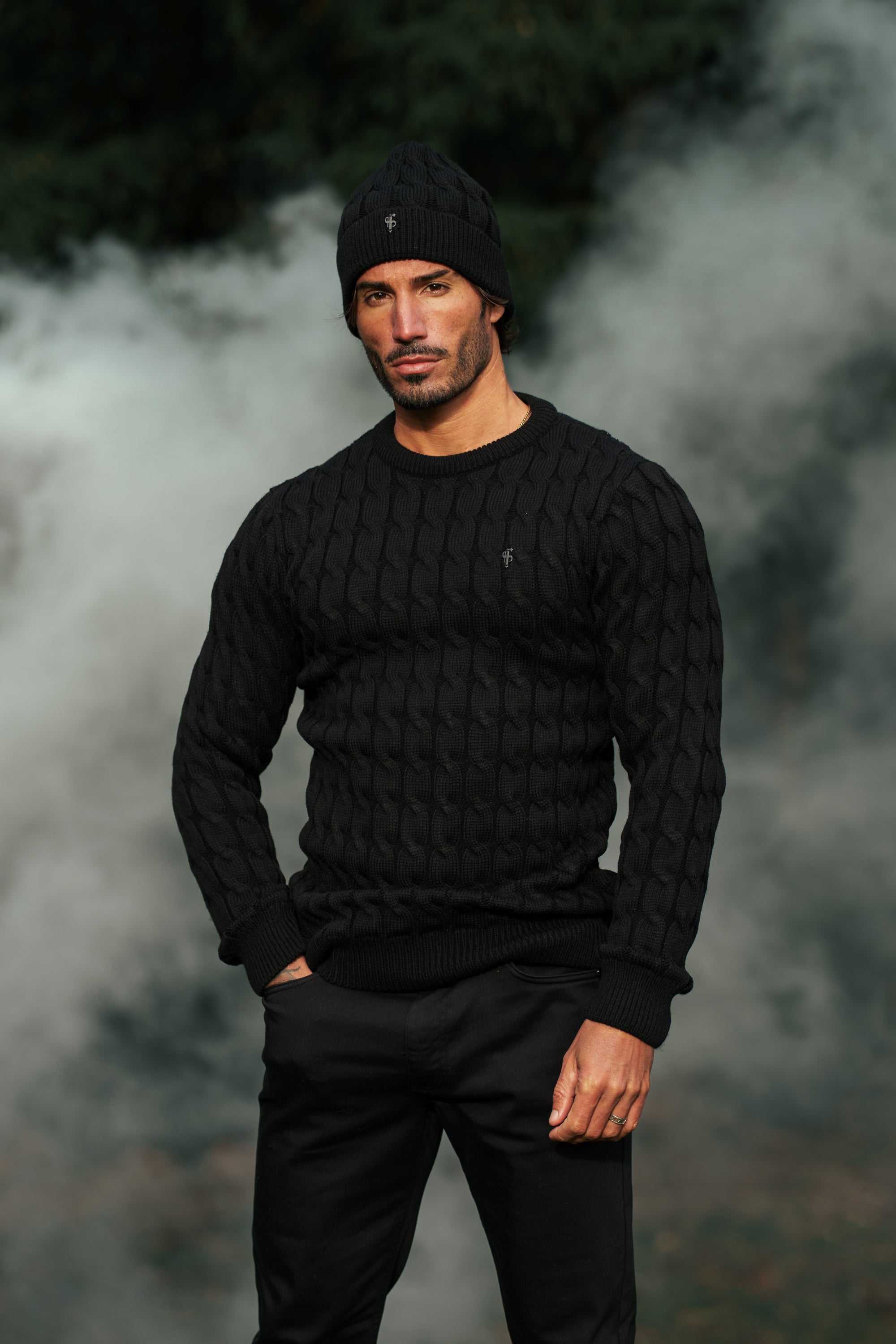 Link Weave Knit Black Crew Neck Jumper - FSJ124
