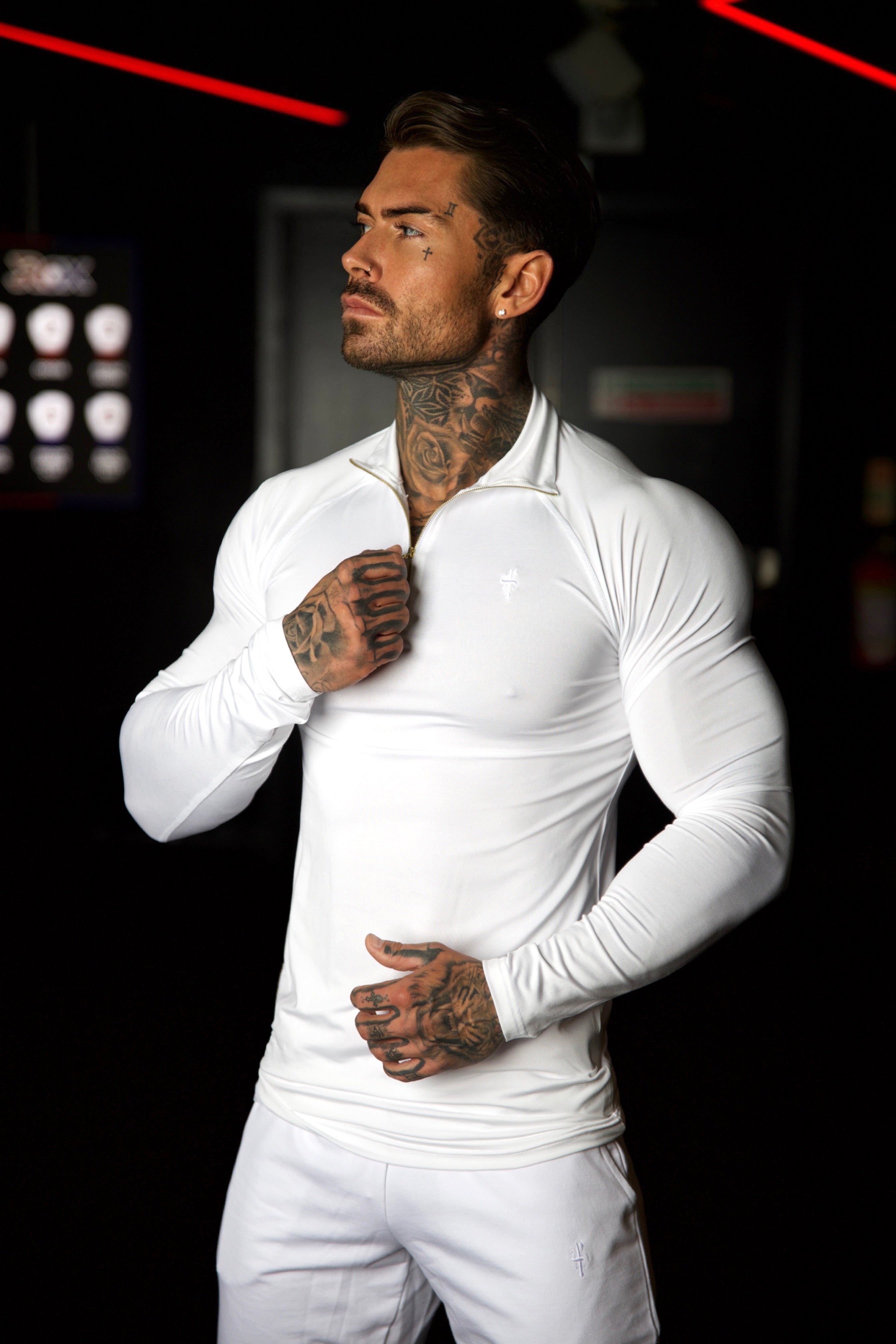 Muscle Fit Long Sleeve White / Gold Half Zip Gym Top - FSH889