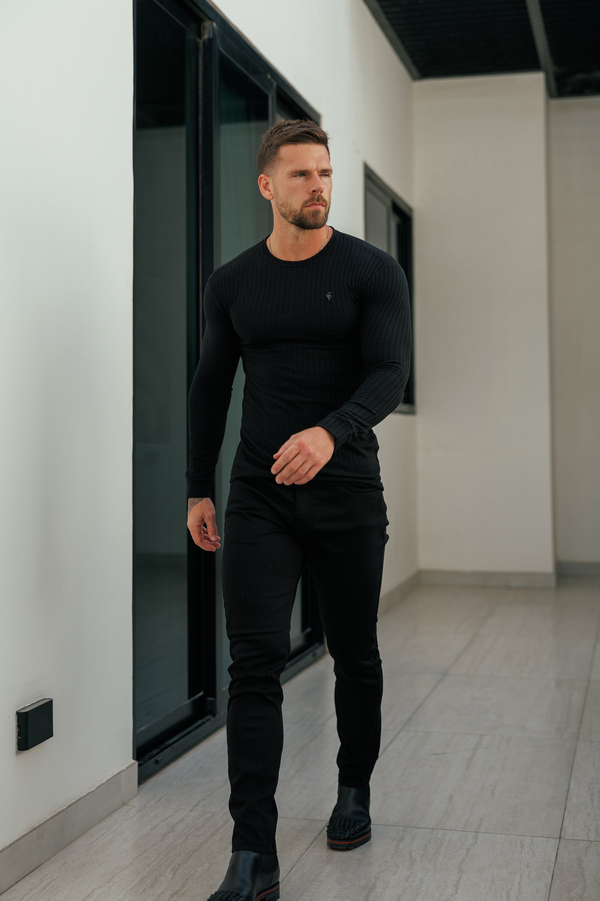 Super Slim Black Ribbed Knit Jumper With Black Metal Emblem - FSH1443