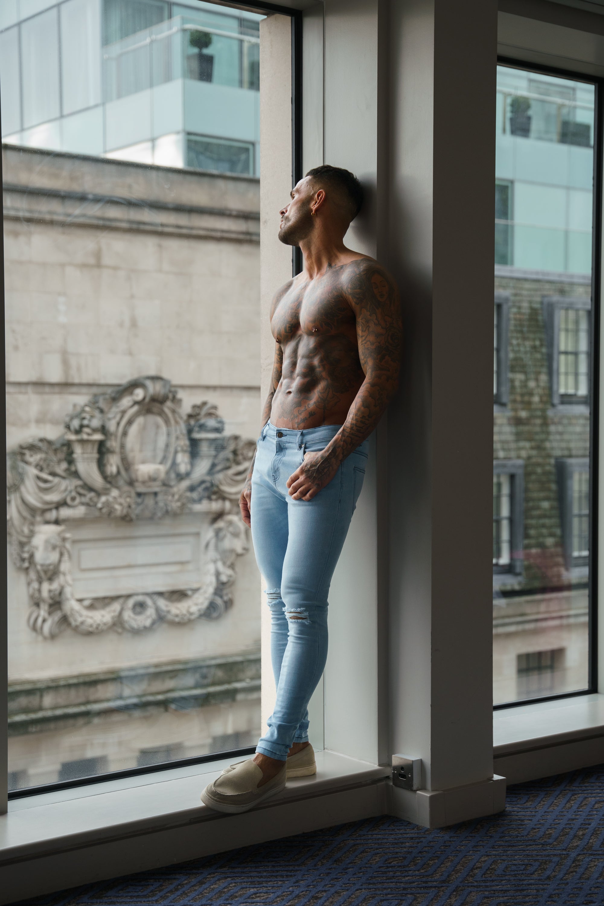 Ultra Stretch Mid Blue Slim Jeans Bleached with Knee Rips - FSJEAN012