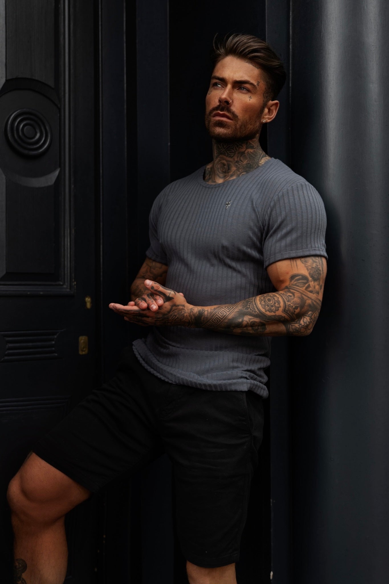 Classic Charcoal / Silver Ribbed Knit Super Slim Short Sleeve Crew - FSH1084