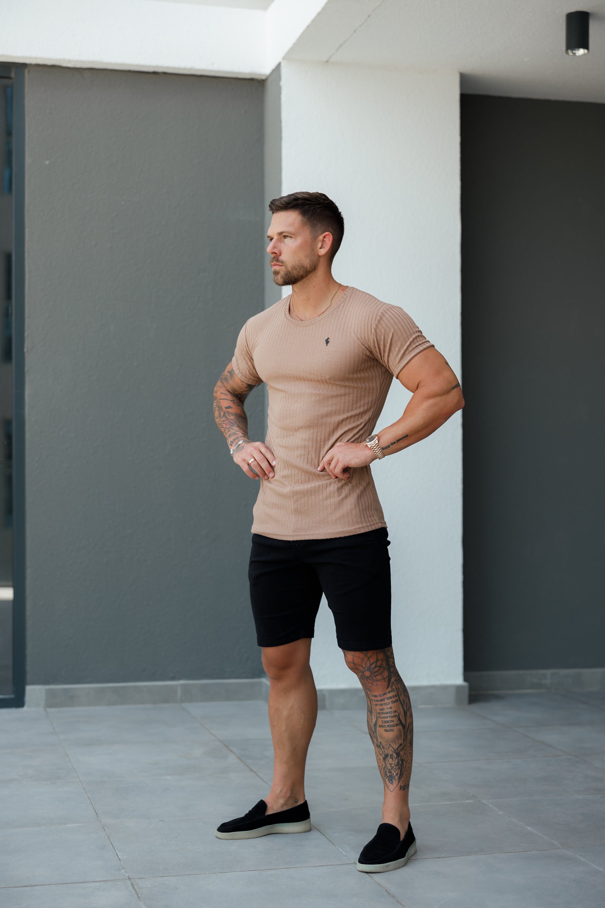 Classic Coffee / Black Ribbed Knit Super Slim Short Sleeve Crew T-Shirt - FSH1090