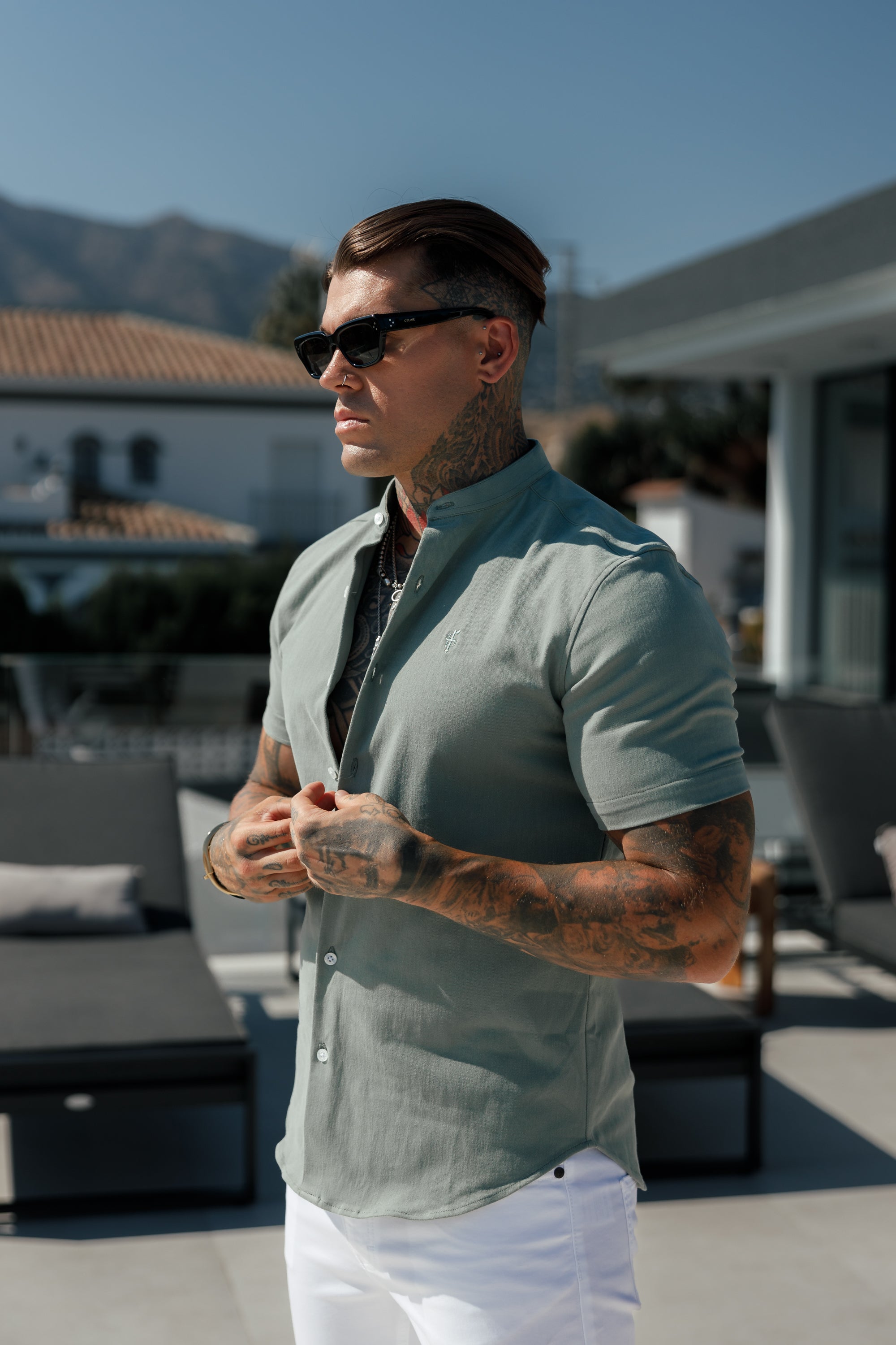 Classic Stretch Khaki / Sage with Grandad Collar SS - FS1079