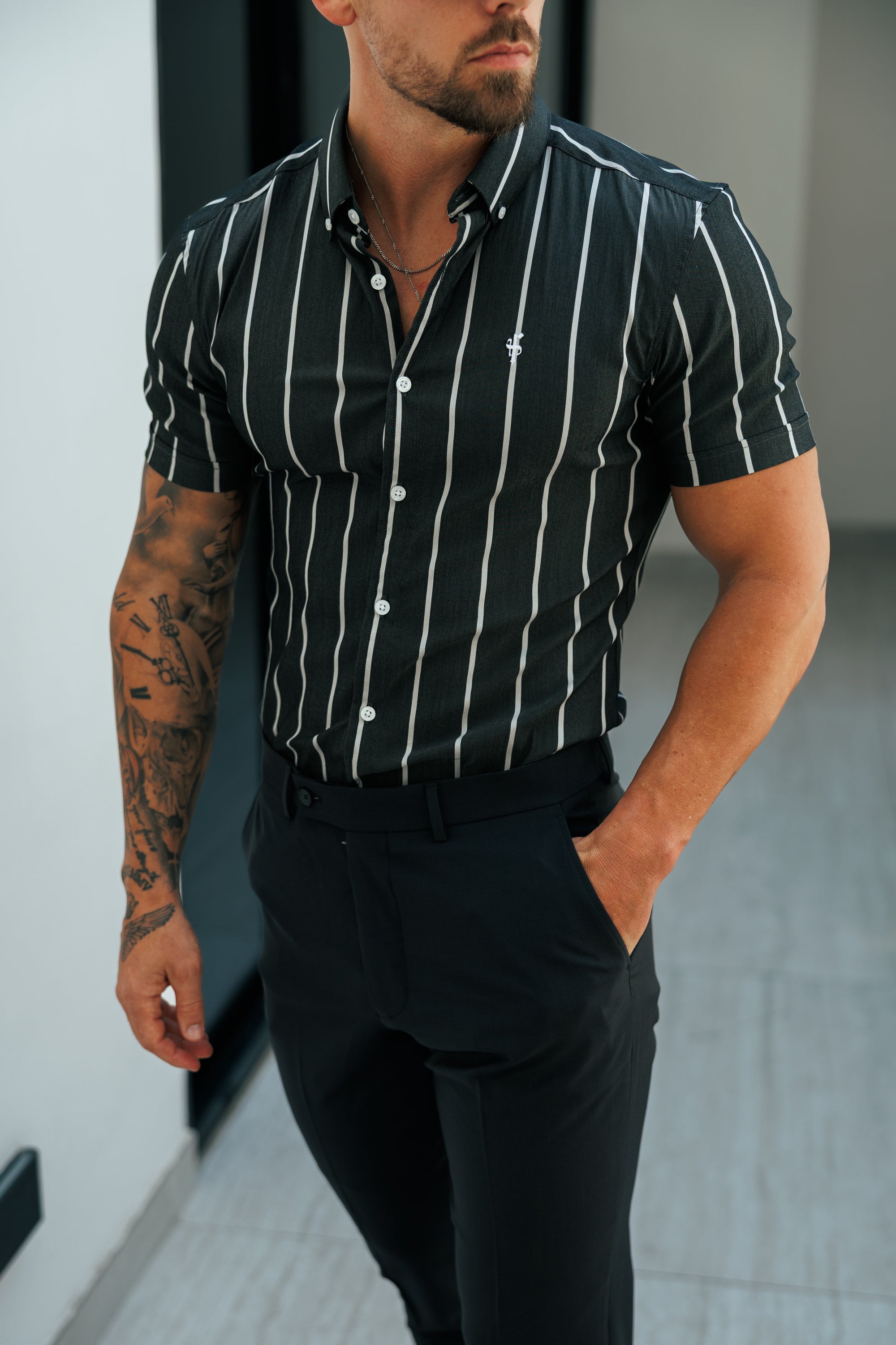 Super Slim Stretch Charcoal / White Printed Wide Stripe Short Sleeve with Button Down Collar - FS1227