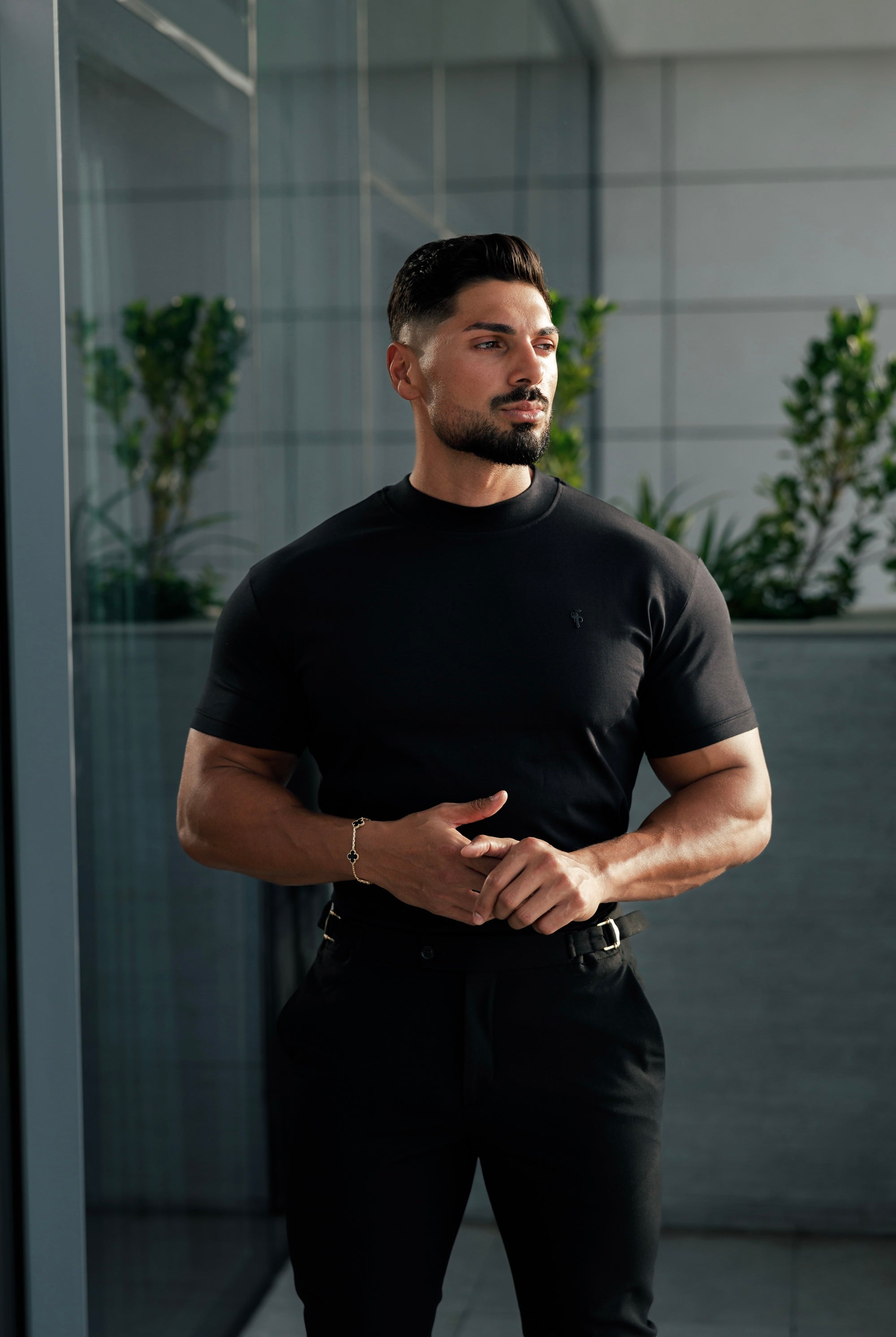 Ribbed High Neck Crew Short Sleeve Black / Black Metal Emblem  - FSH1004