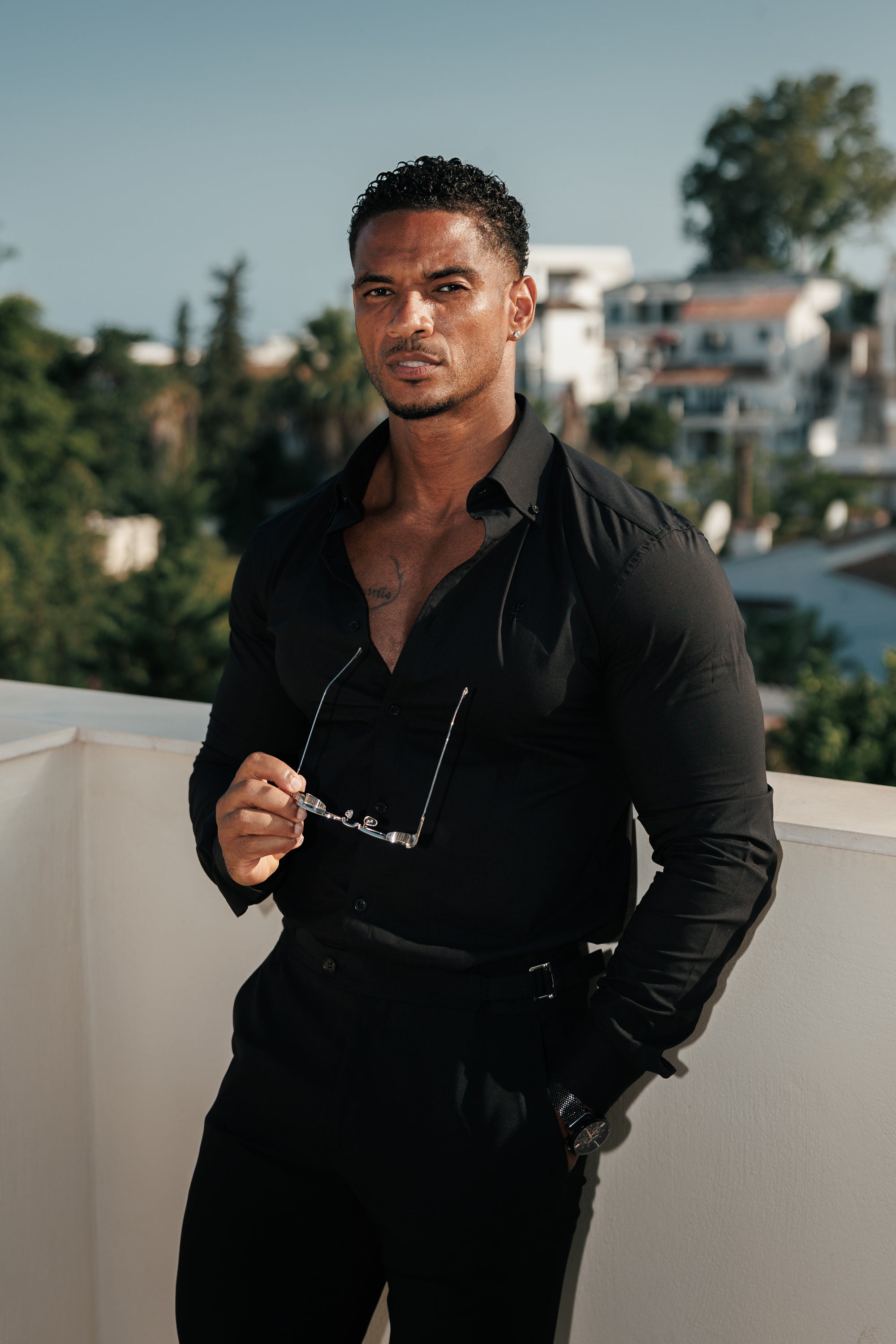 Zeus Muscle Fit Advanced Stretch Black Buttondown Collar Shirt  - FS1243