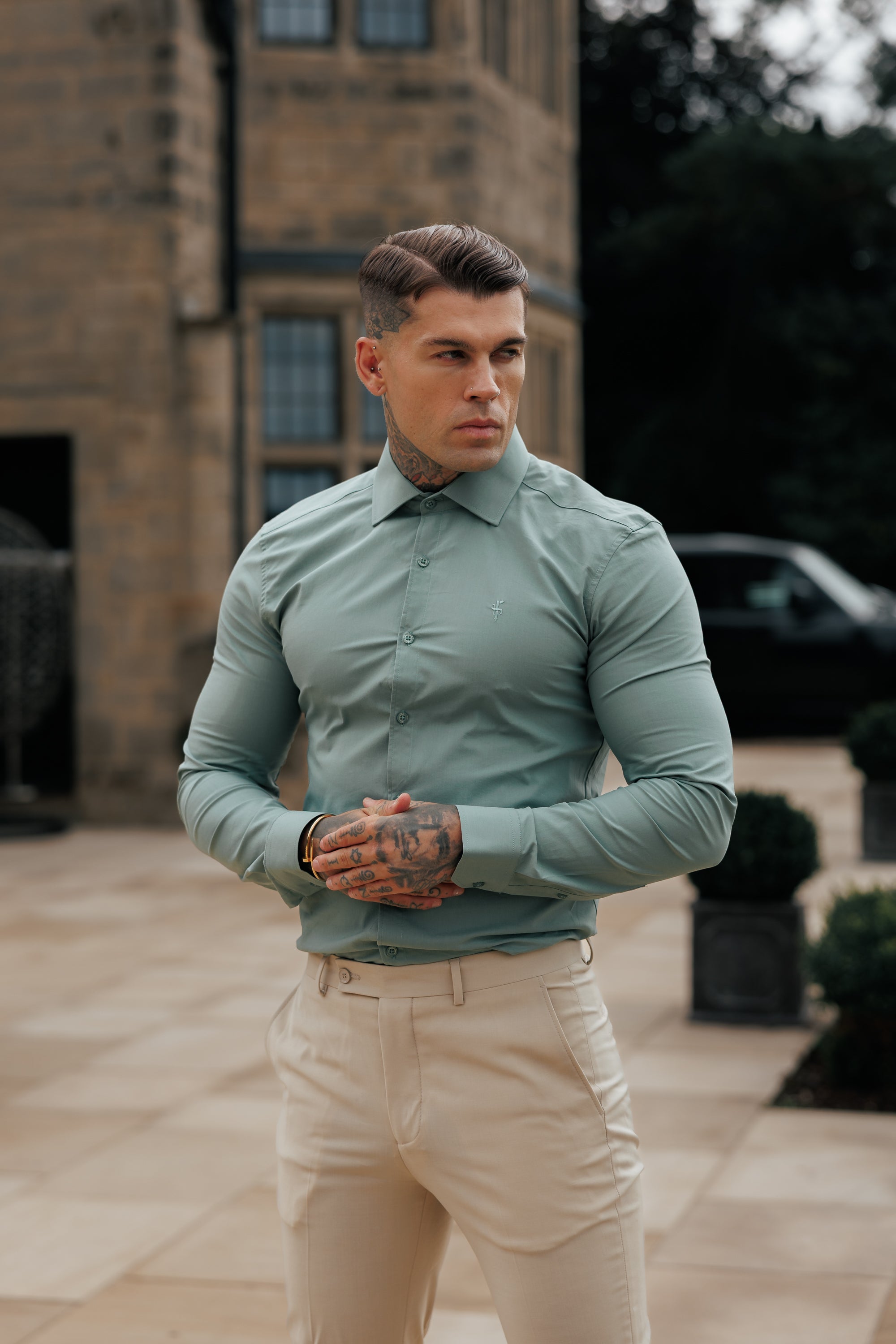 Muscle Fit Advanced Stretch Khaki with Cutaway Collar  - FS1200