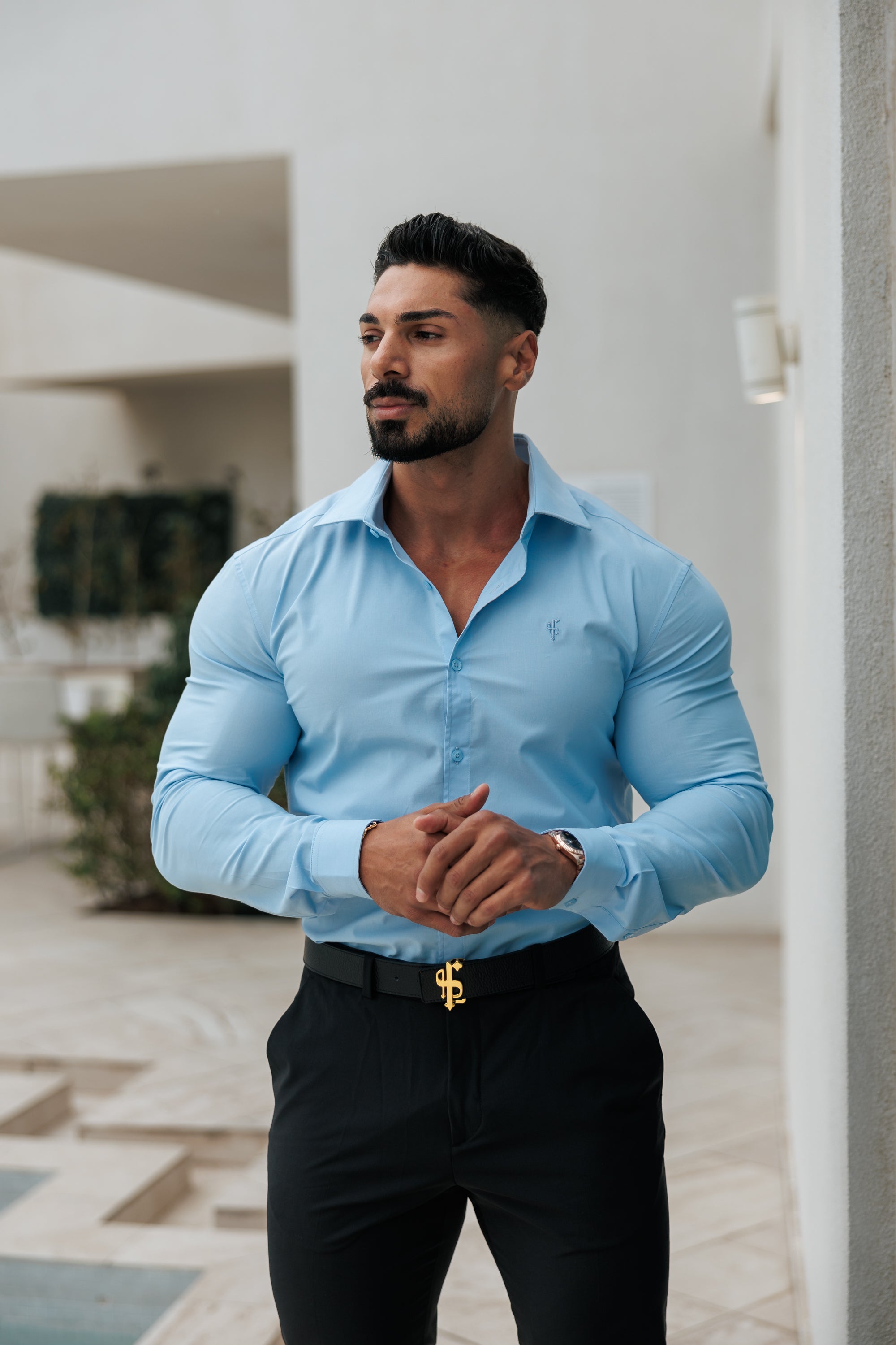 Muscle Fit Advanced Stretch Light Blue with Cutaway Collar  - FS1165