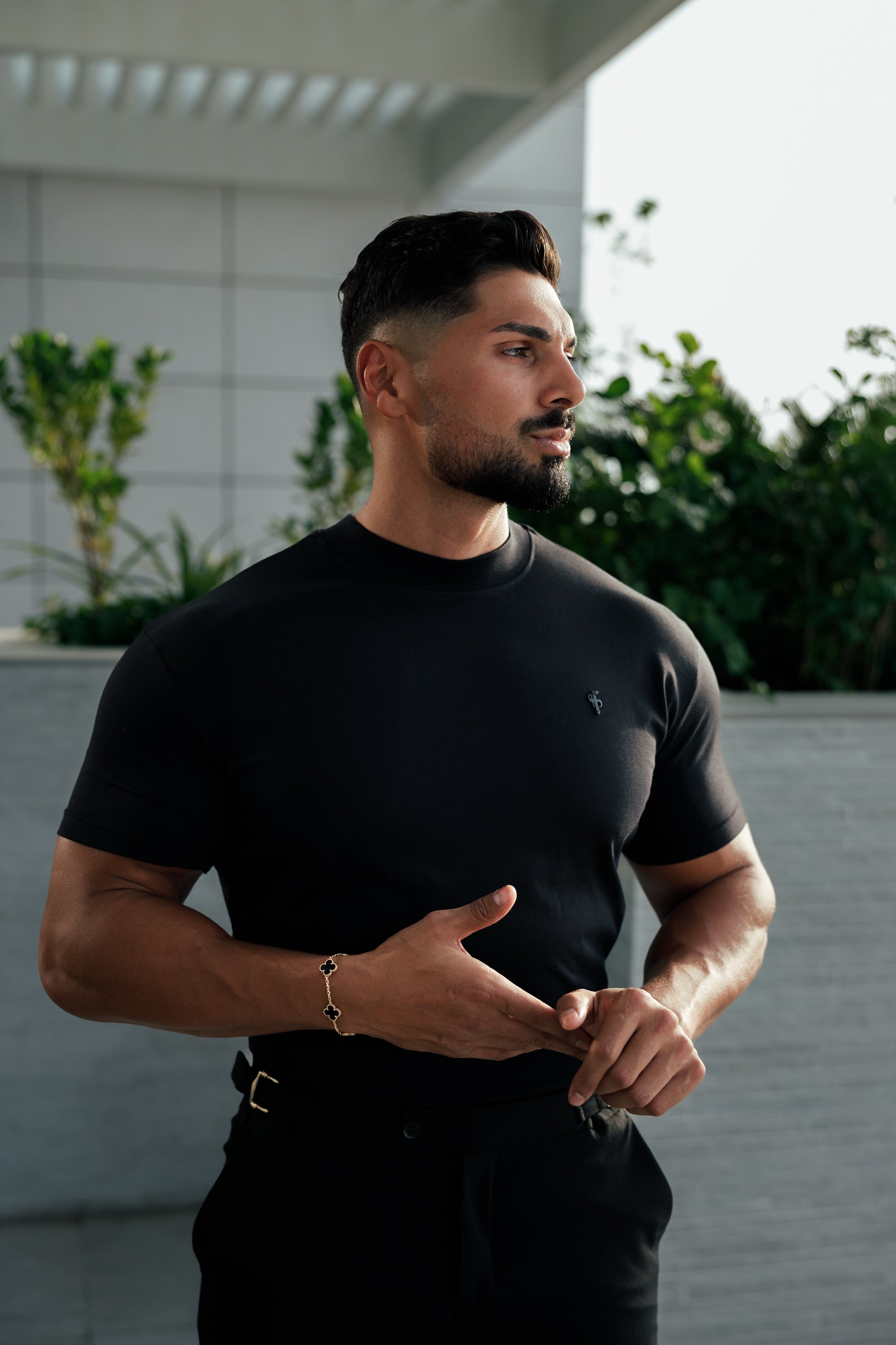 Ribbed High Neck Crew Short Sleeve Black / Black Metal Emblem  - FSH1004