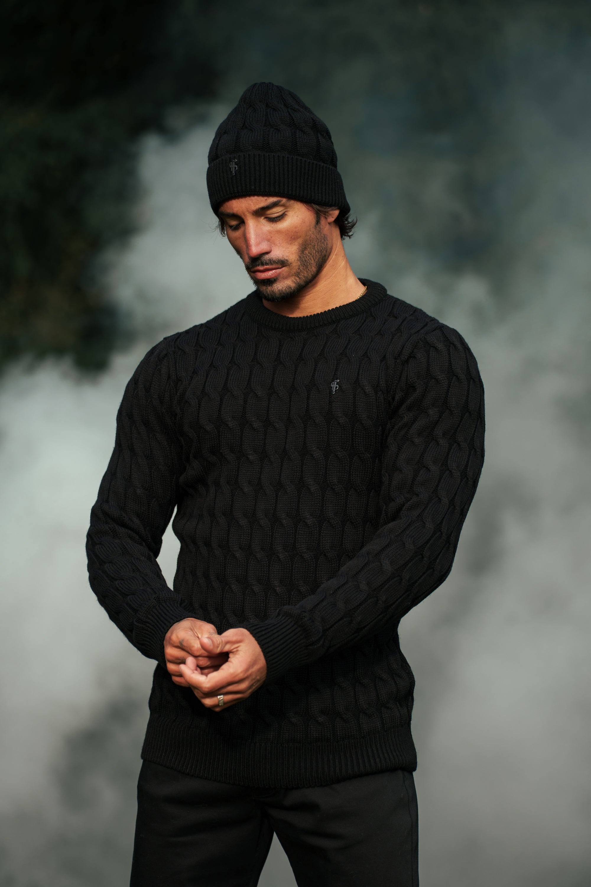 Link Weave Knit Black Crew Neck Jumper - FSJ124