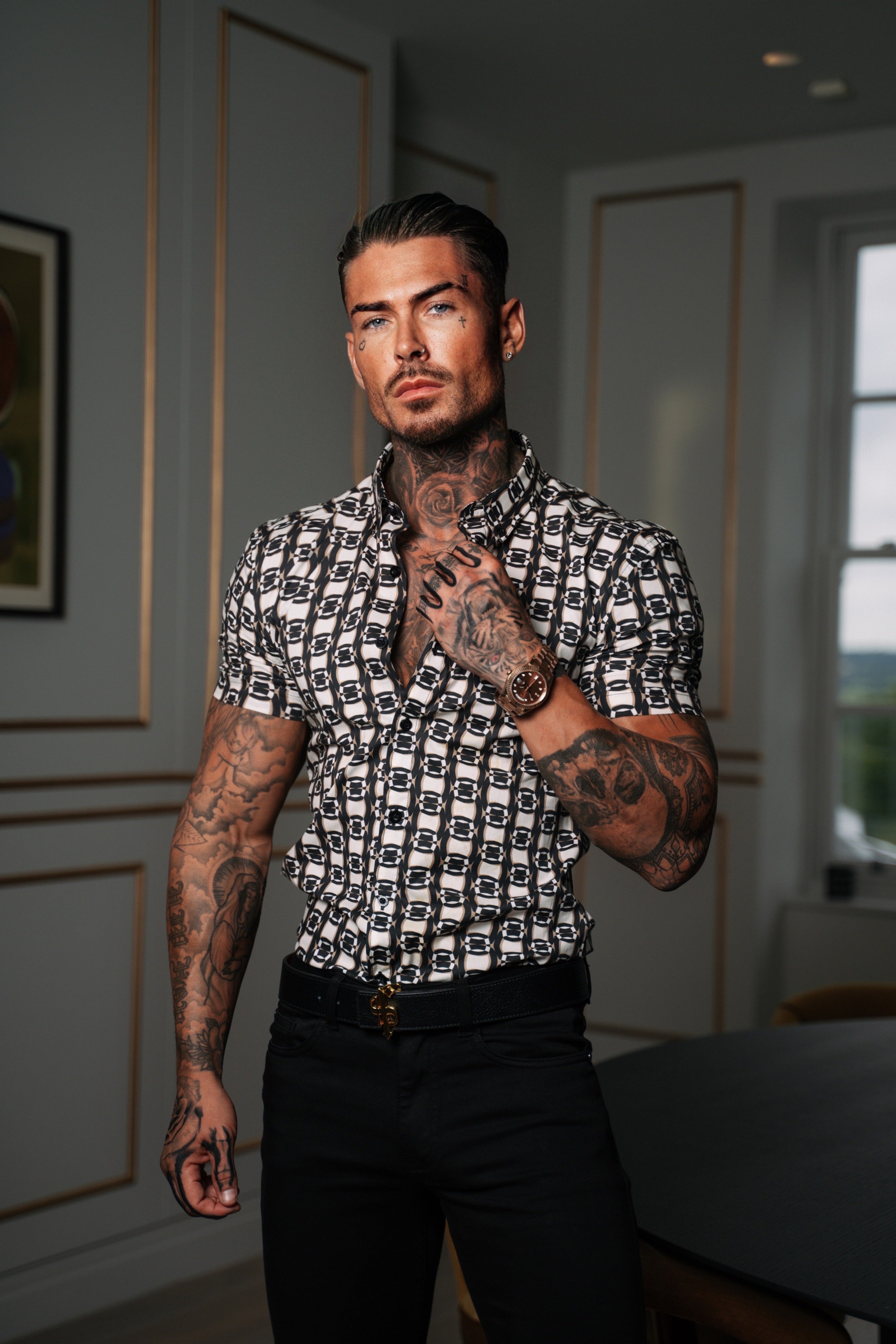 Super Slim Stretch Black / Cream / Taupe Link Print Short Sleeve with Button Down Collar - FS849