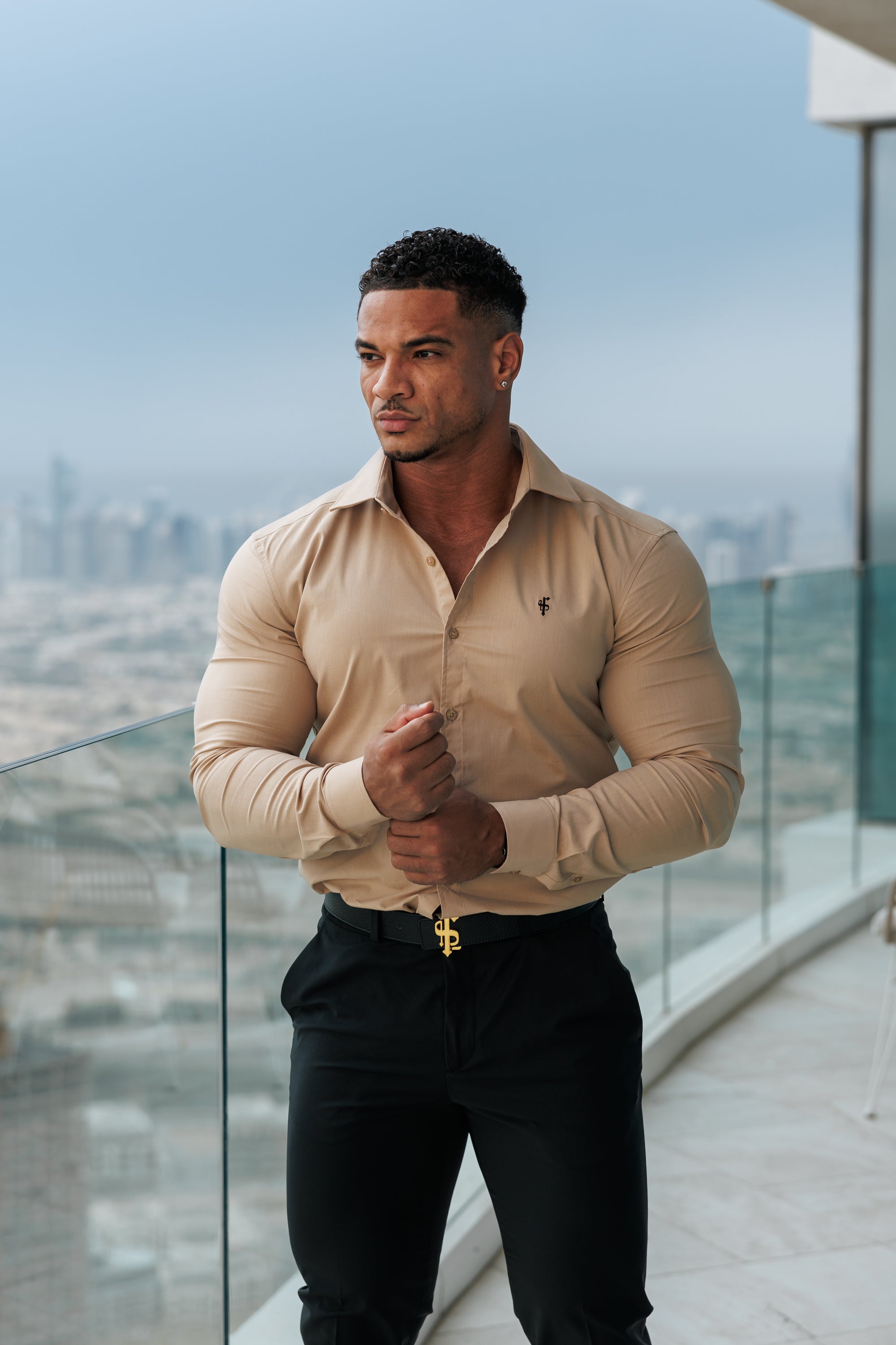 Muscle Fit Advanced Stretch Beige with Cutaway Collar  - FS1166