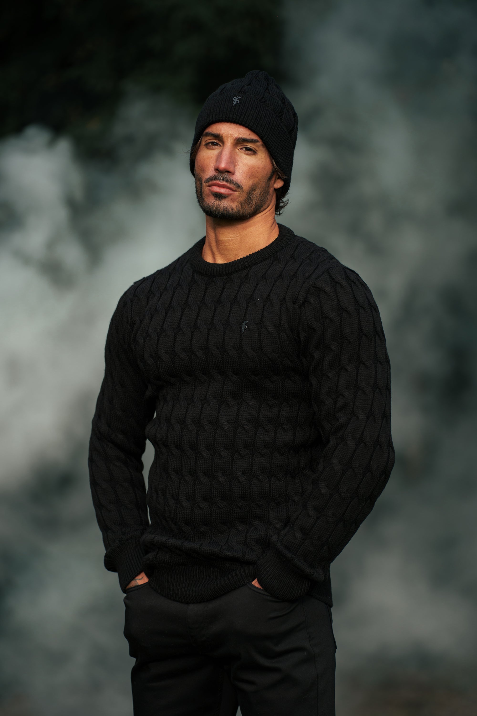 Link Weave Knit Black Crew Neck Jumper - FSJ124