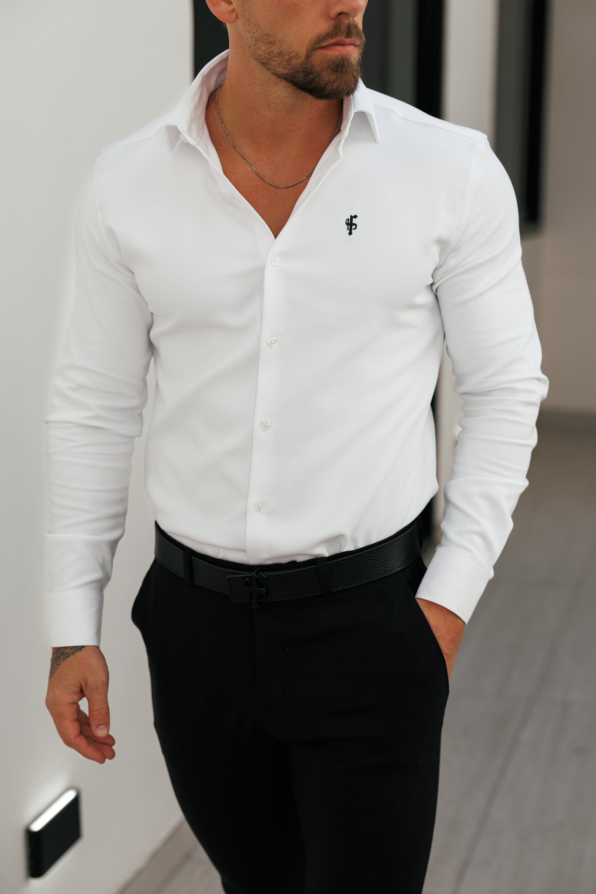 Classic Scuba White Long Sleeve Stretch with Cutaway Collar - FS1240