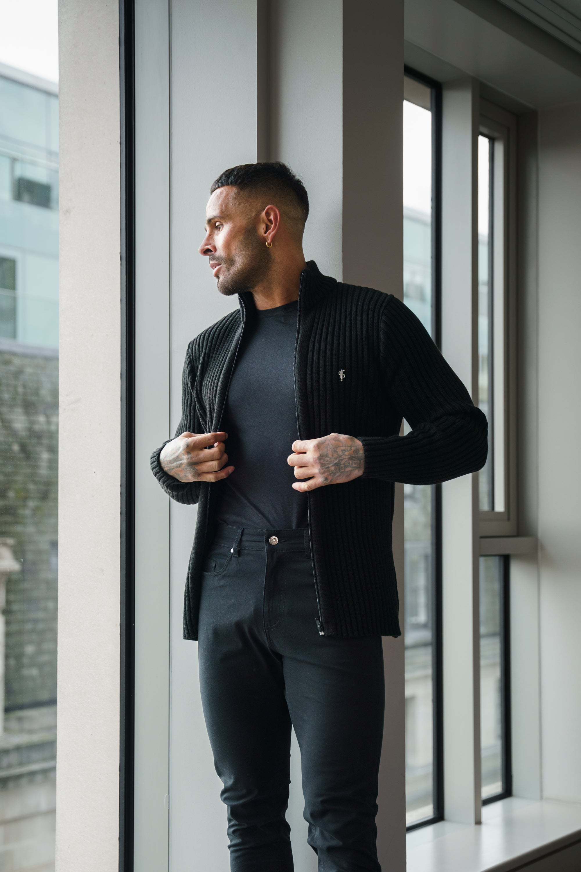 Chunky Black Ribbed  Zipped Cardigan - FSJ068