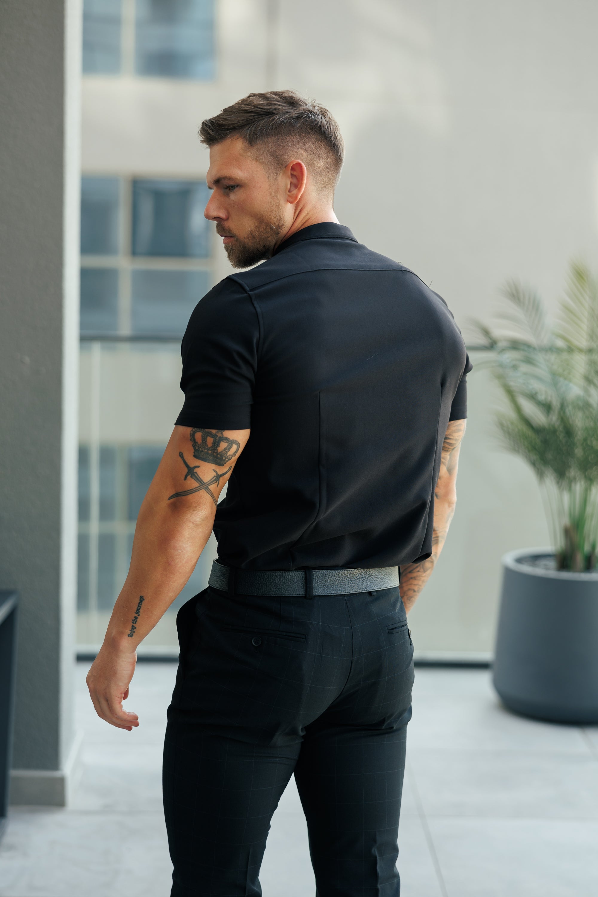 Classic Stretch Black with Grandad Collar and Decal SS - FS1076