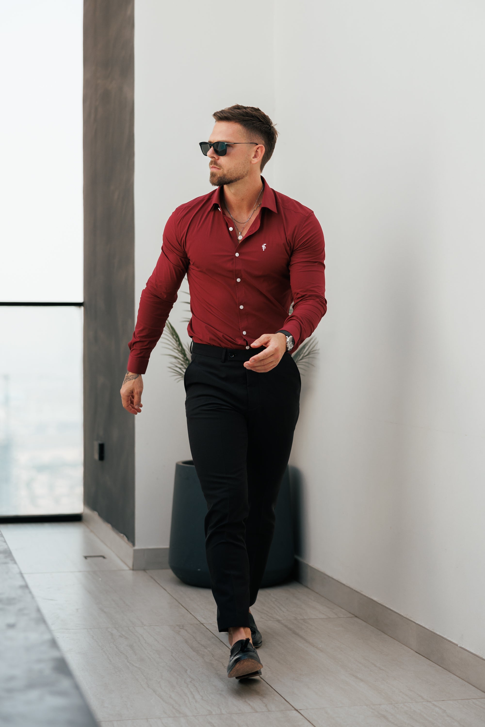 Super Slim Stretch Burgundy with Cutaway Collar - FS1232