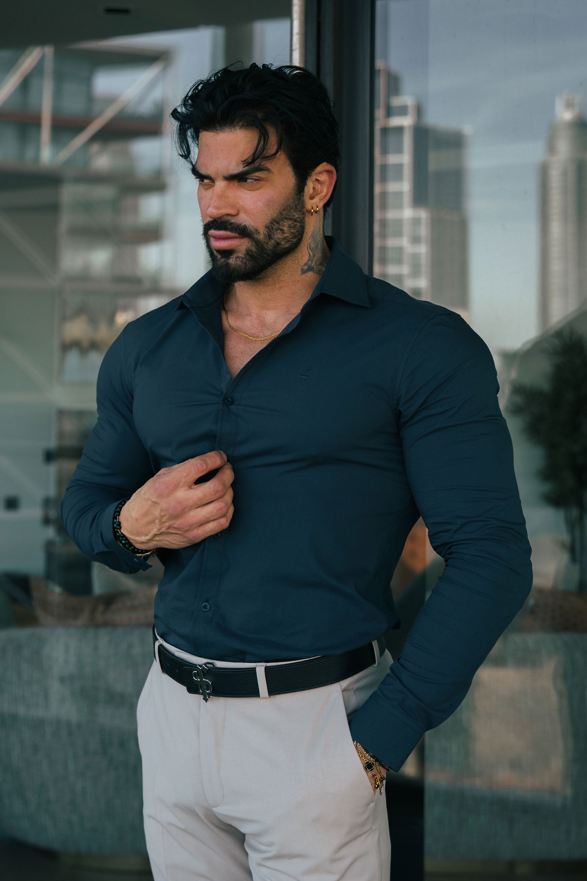 Muscle Fit Advanced Stretch Navy with Cutaway Collar  - FS1168