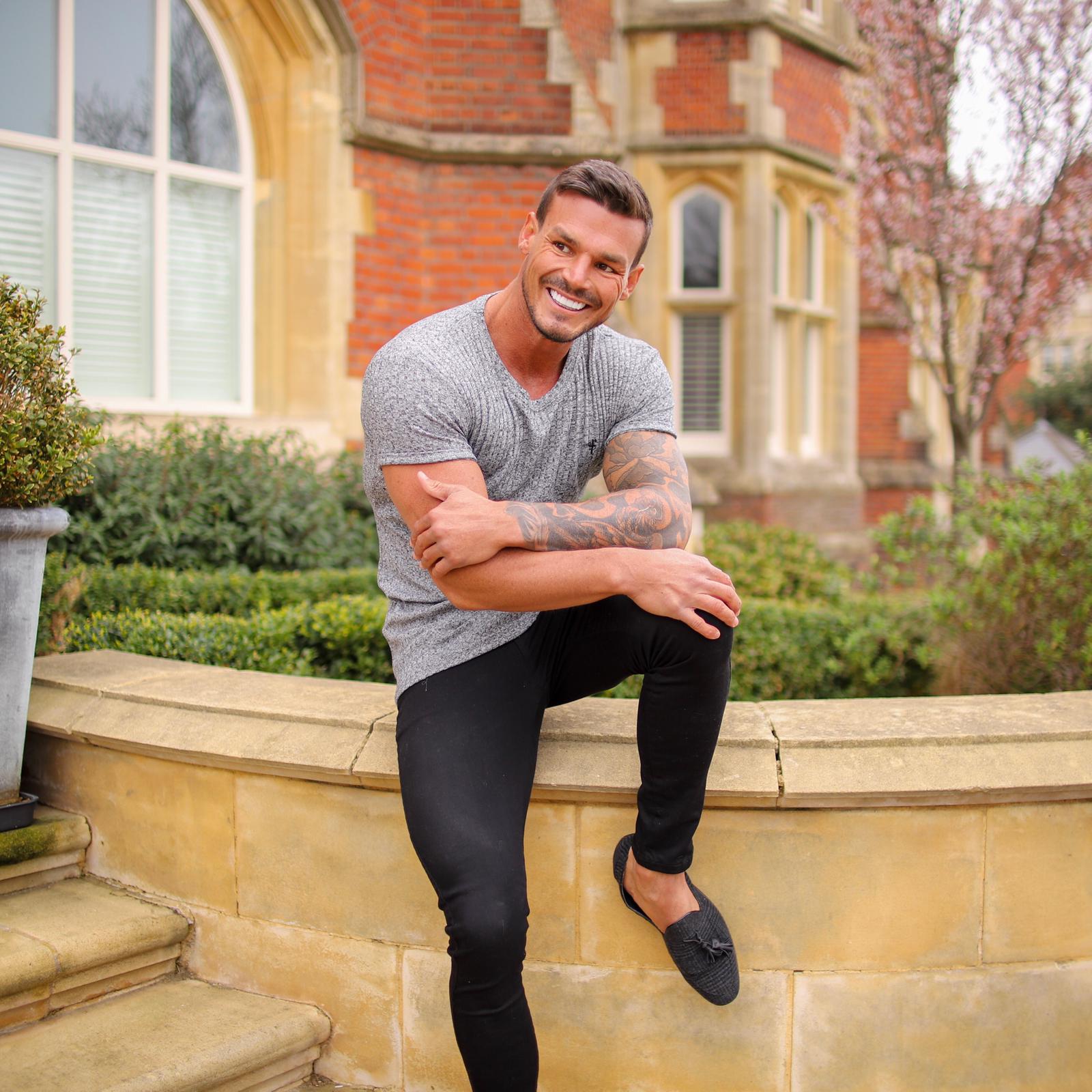 Classic Grey Ribbed Knit Super Slim Long Line Crew- FSH173