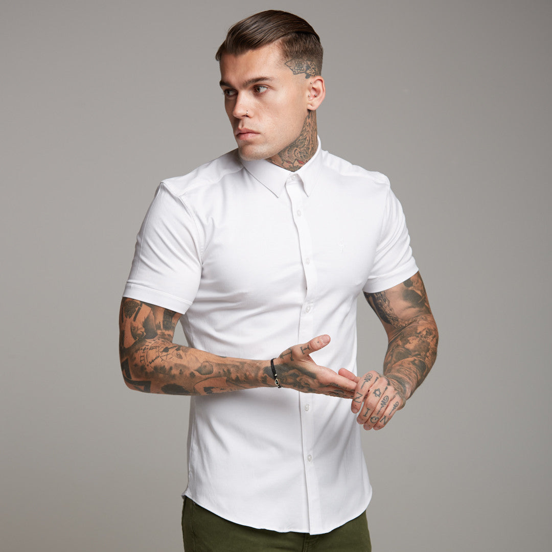 Super Slim Luxe Ultra Stretch Classic White Short Sleeve -  FS332