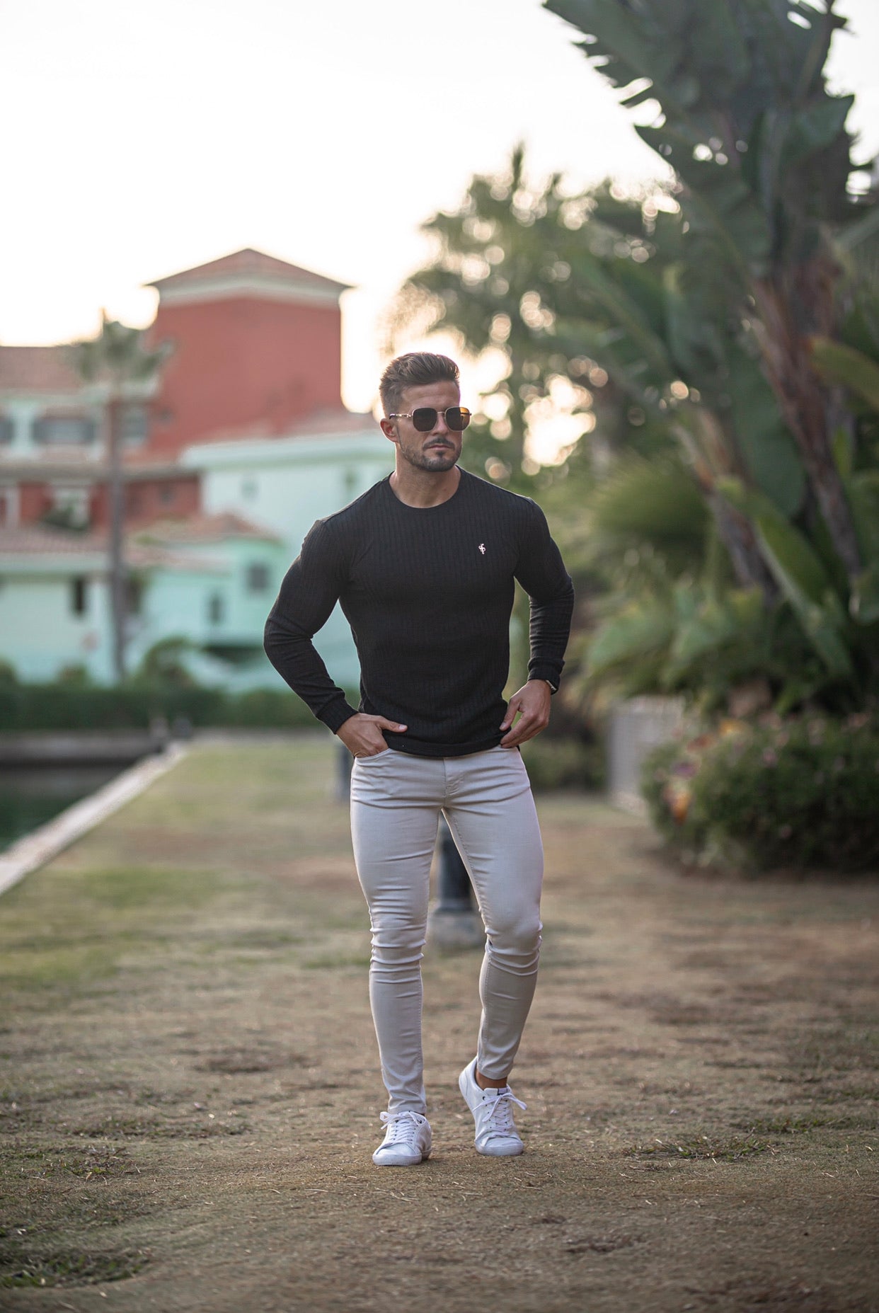 Classic Black Ribbed Knit Super Slim Crew Long Sleeve with Gold Metal Emblem - FSH533