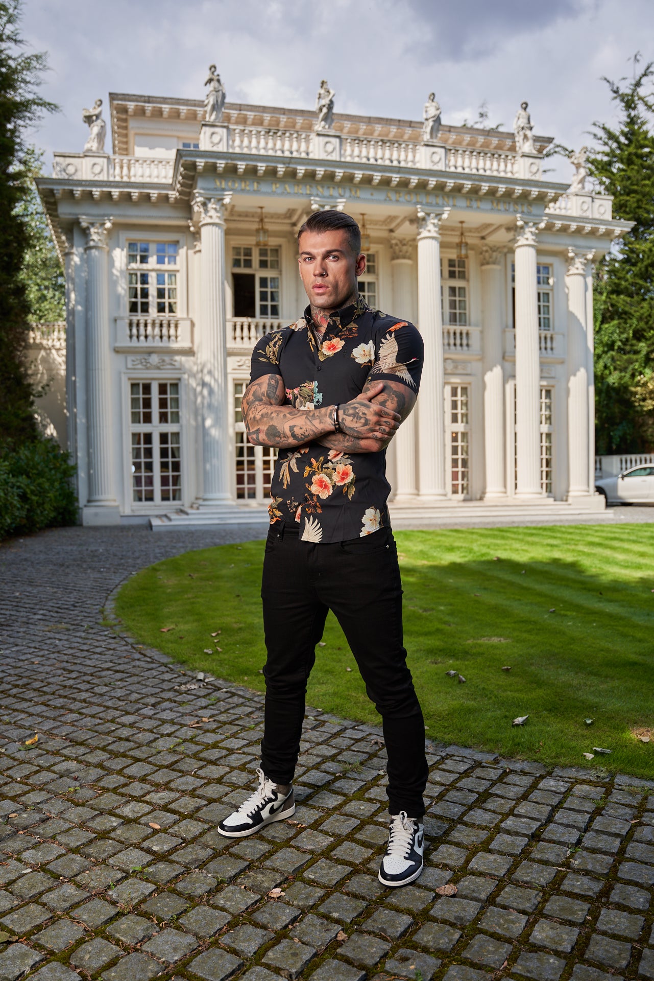 Super Slim Stretch Black Crane Print Short Sleeve with Button Down Collar - FS768