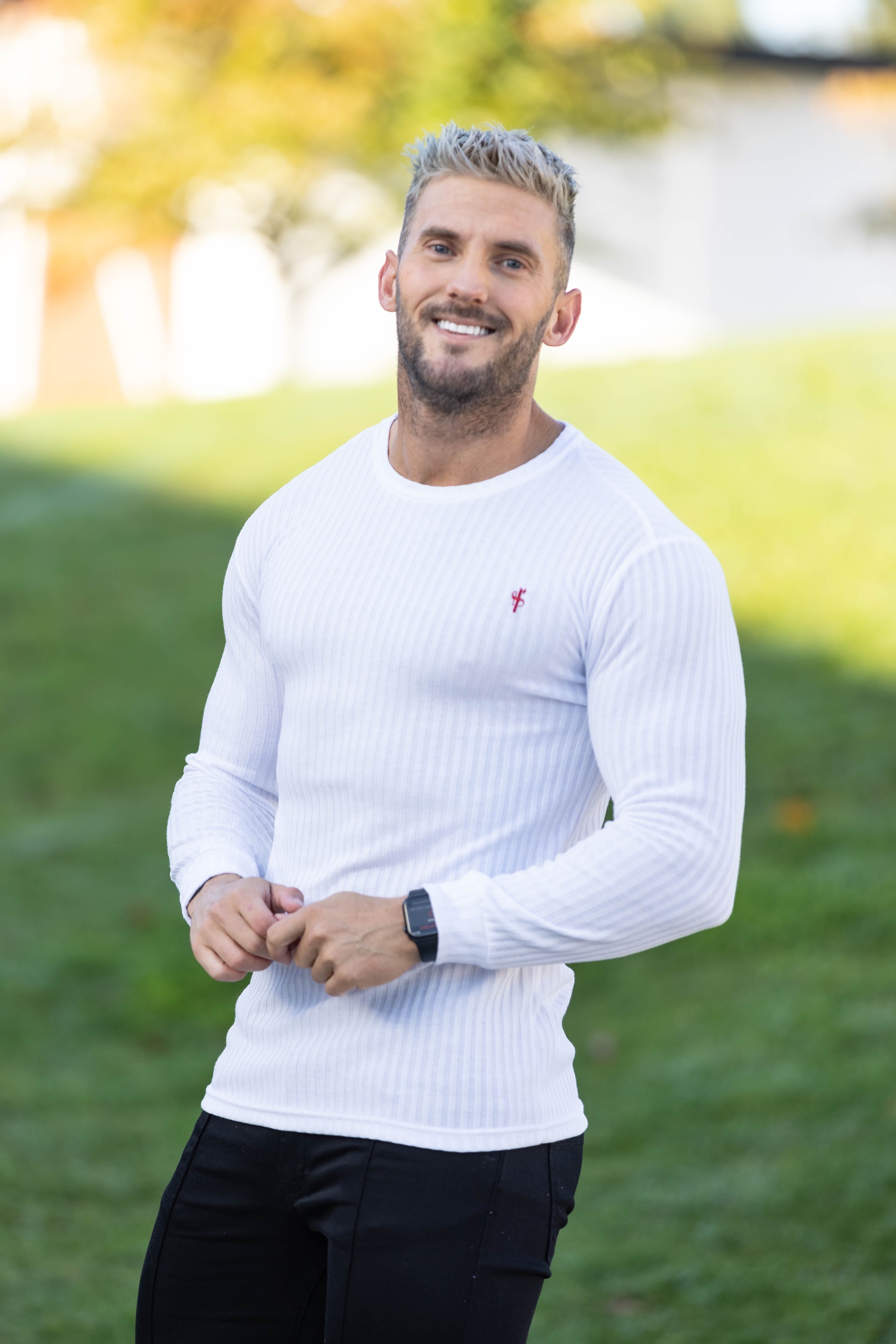 Classic White / Red Ribbed Knit Super Slim Crew - FSH771