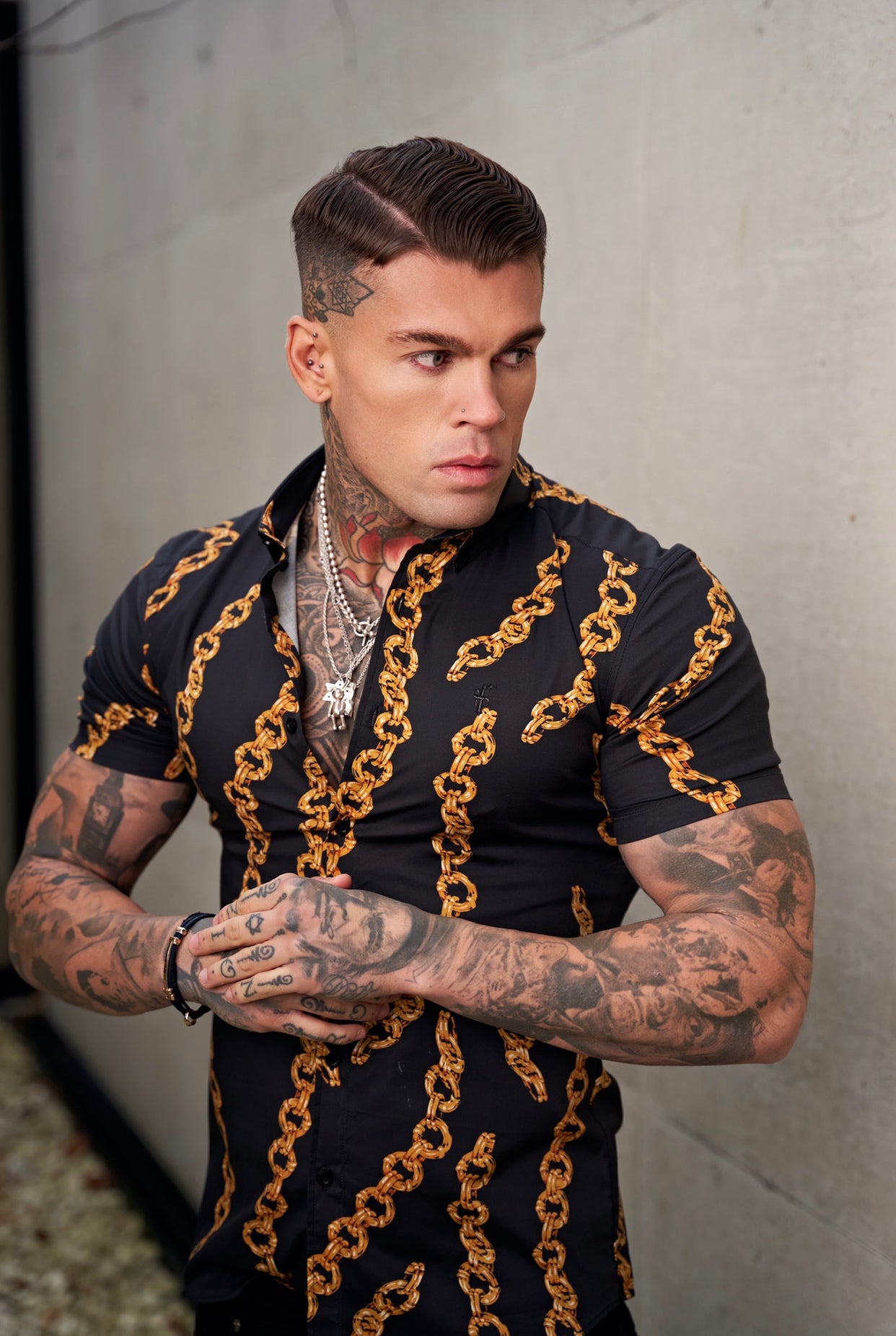 Super Slim Stretch Black / Gold Chain Print Short Sleeve with Button Down Collar - FS857