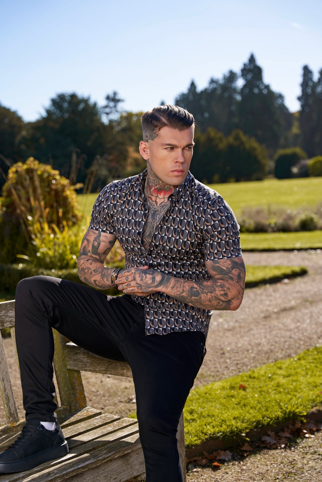 Super Slim Stretch Black Multi Retro Print Short Sleeve with Button Down Collar - FS911