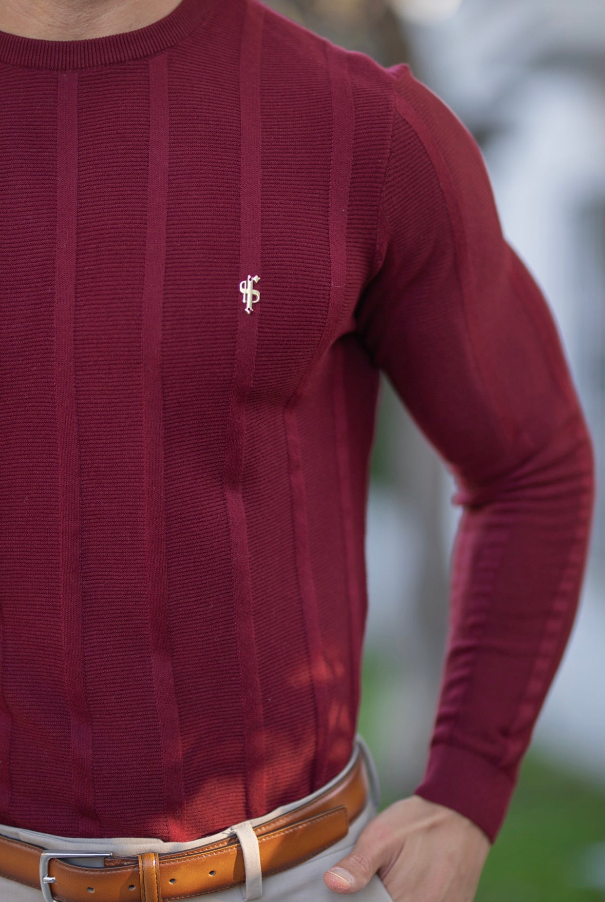 Classic Long Sleeve Burgundy Knitted Wide Rib Crew with Gold Emblem - FSH602