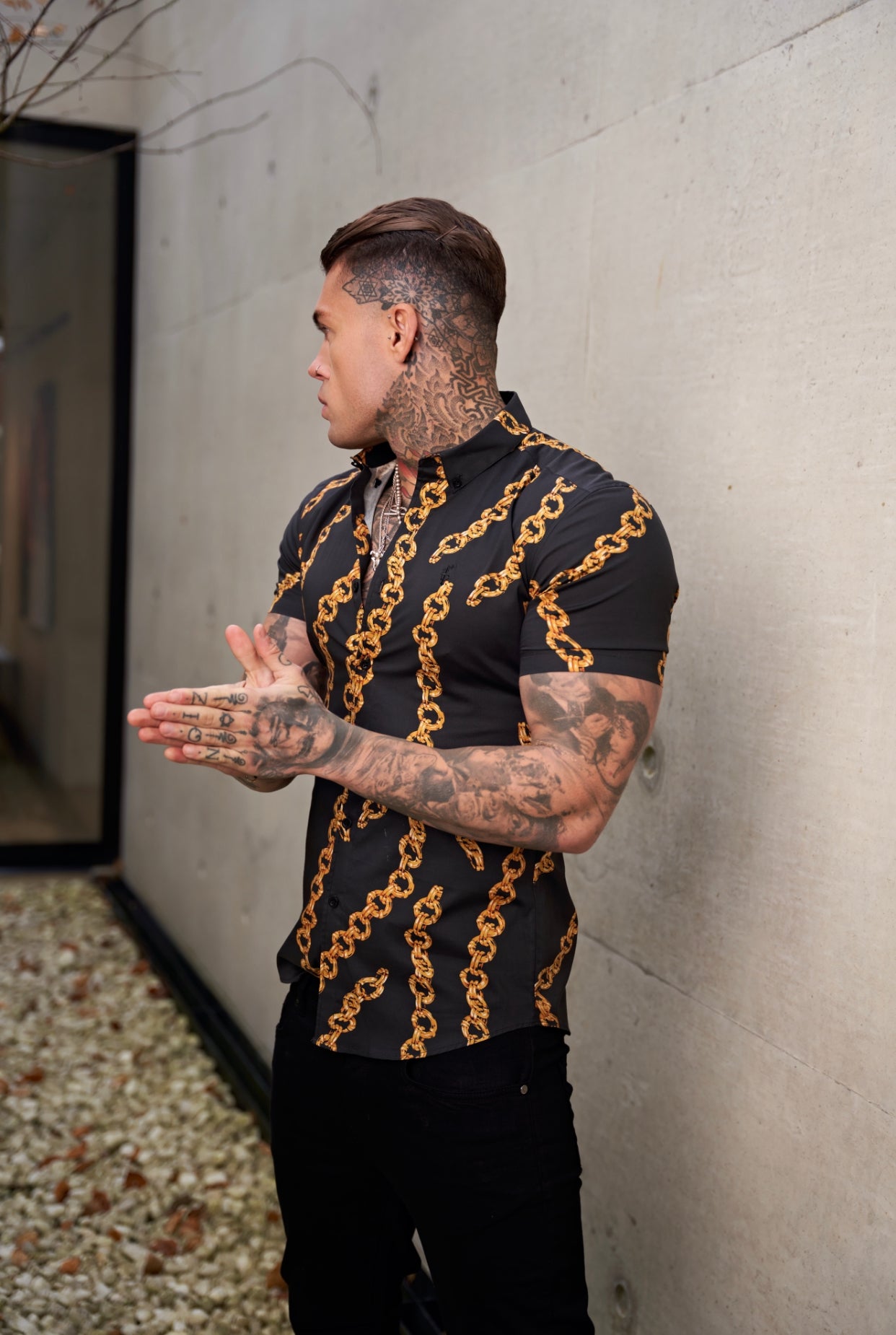 Super Slim Stretch Black / Gold Chain Print Short Sleeve with Button Down Collar - FS857