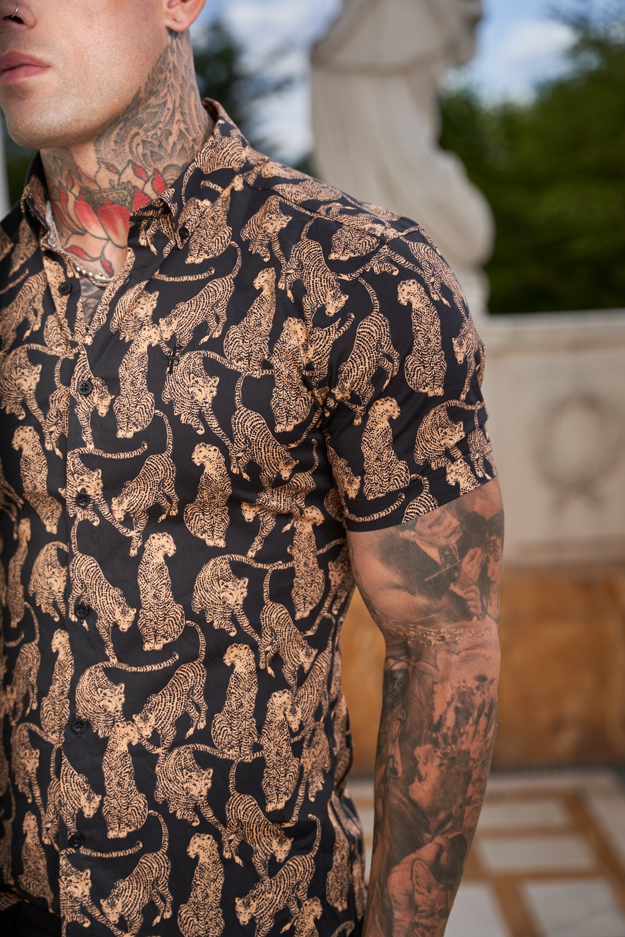 Super Slim Stretch Black / Tan Cheetah Print Short Sleeve with Button Down Collar - FS789