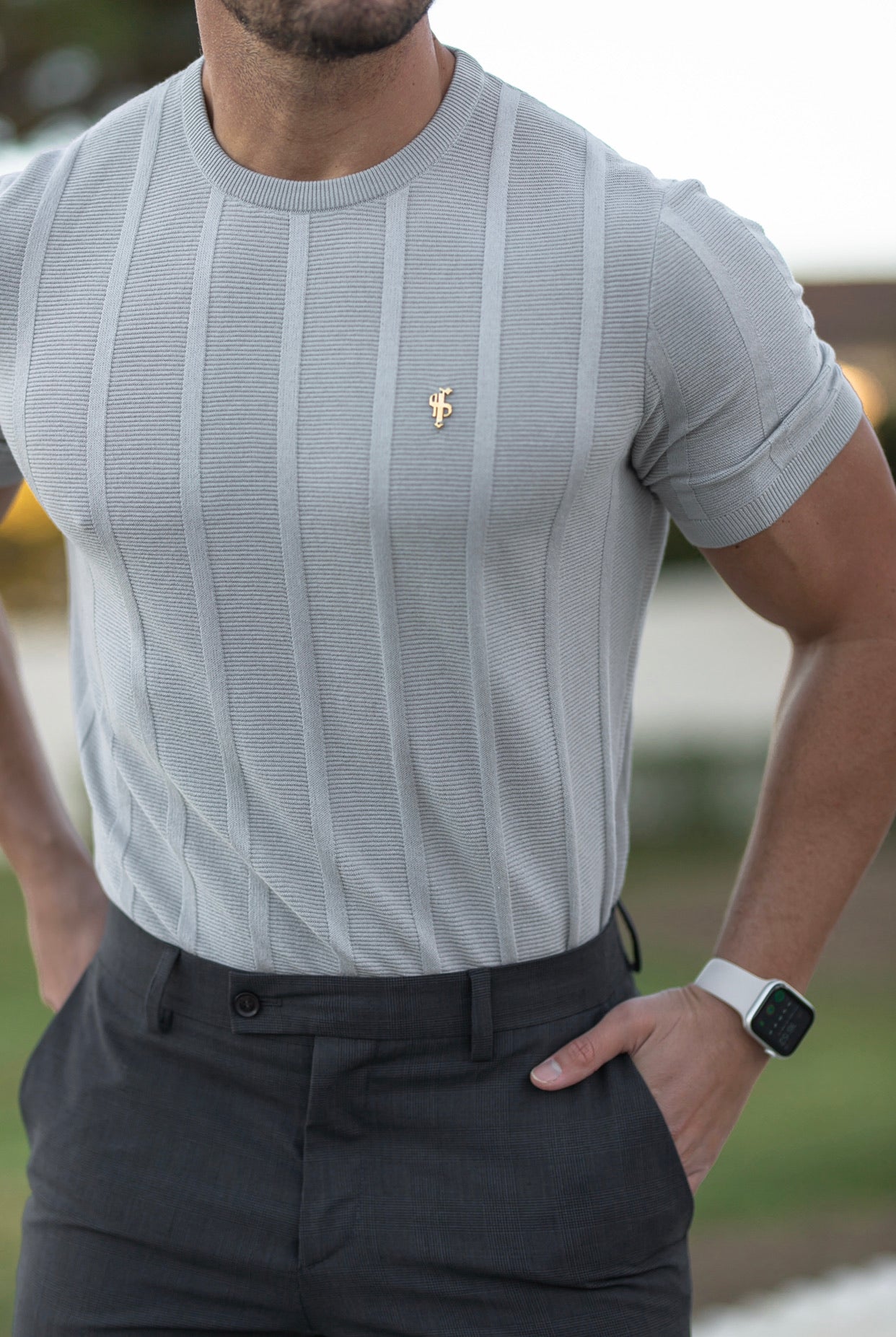 Classic Short Sleeve Light Grey Knitted Wide Rib Crew with Gold Emblem - FSH560
