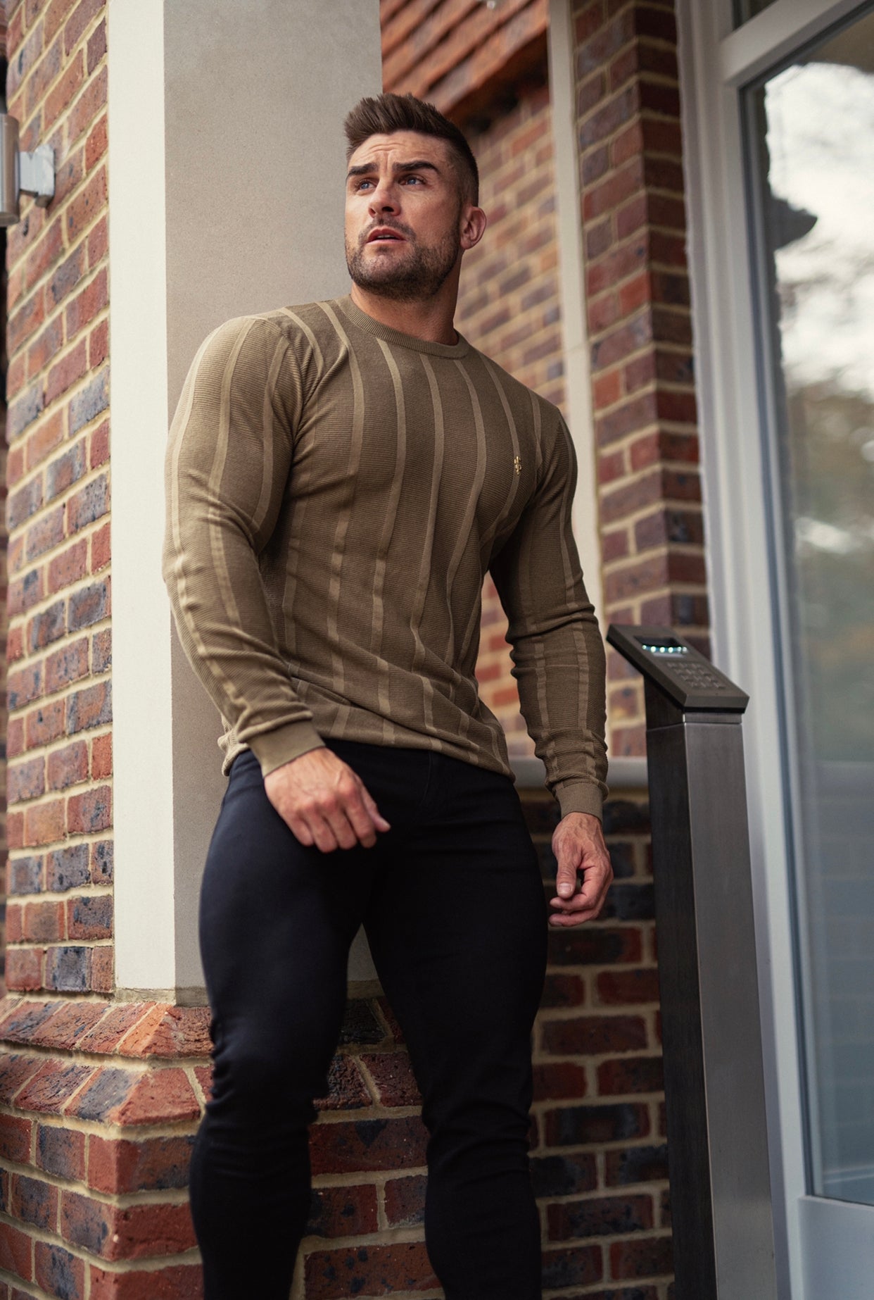 Classic Long Sleeve Olive Green Knitted Wide Rib Crew with Gold Emblem - FSH603