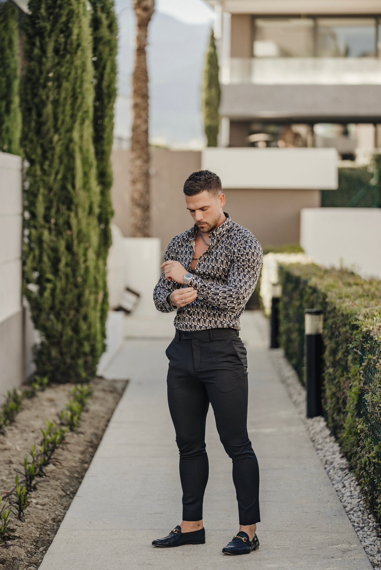 Super Slim Stretch Black Multi Retro Print Long Sleeve with Button Down Collar - FS910