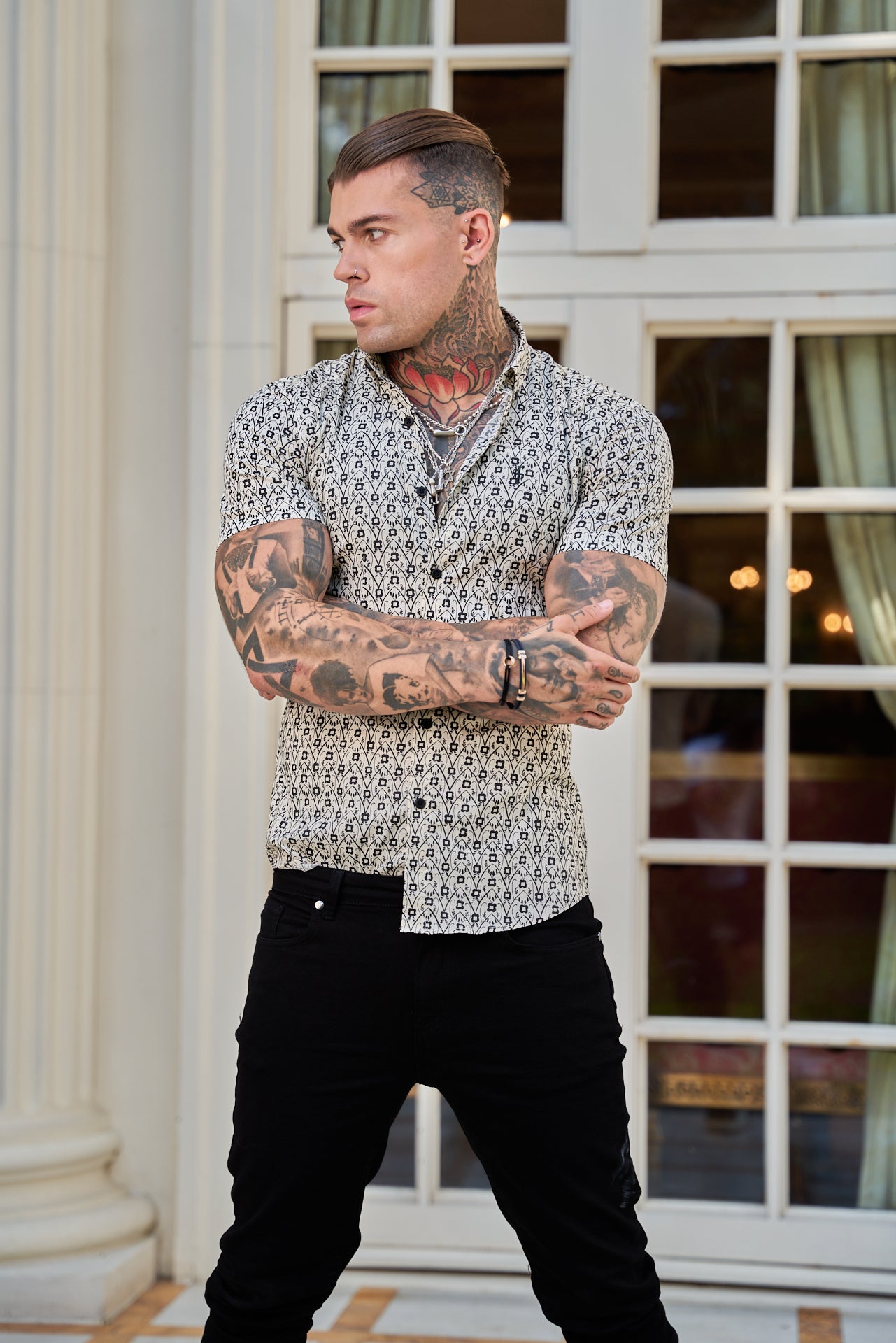 Super Slim Stretch Ecru / Black Geo Flower Print Short Sleeve with Button Down Collar - FS788