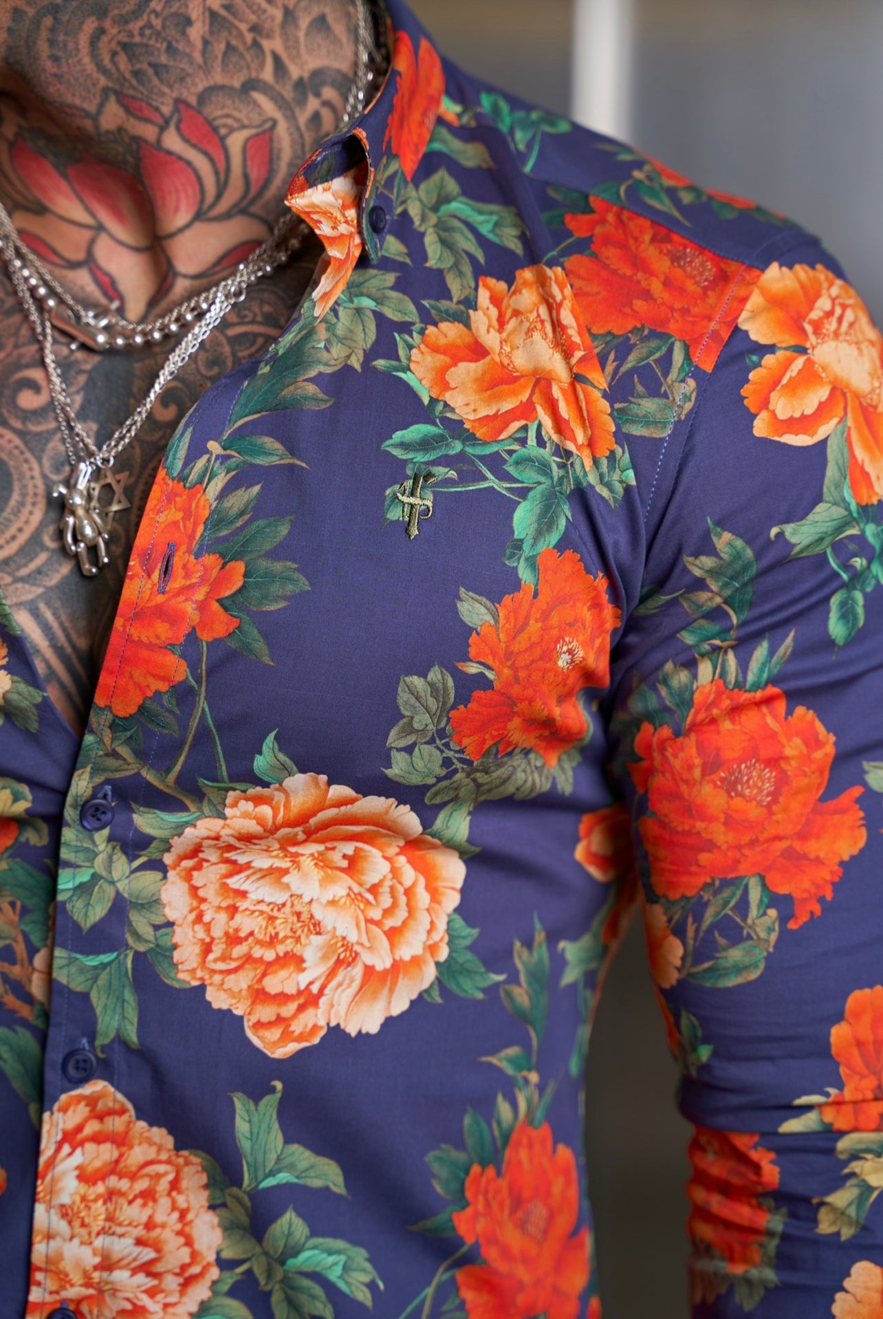 Super Slim Stretch Navy and Red Floral Print Long Sleeve with Button Down Collar - FS840