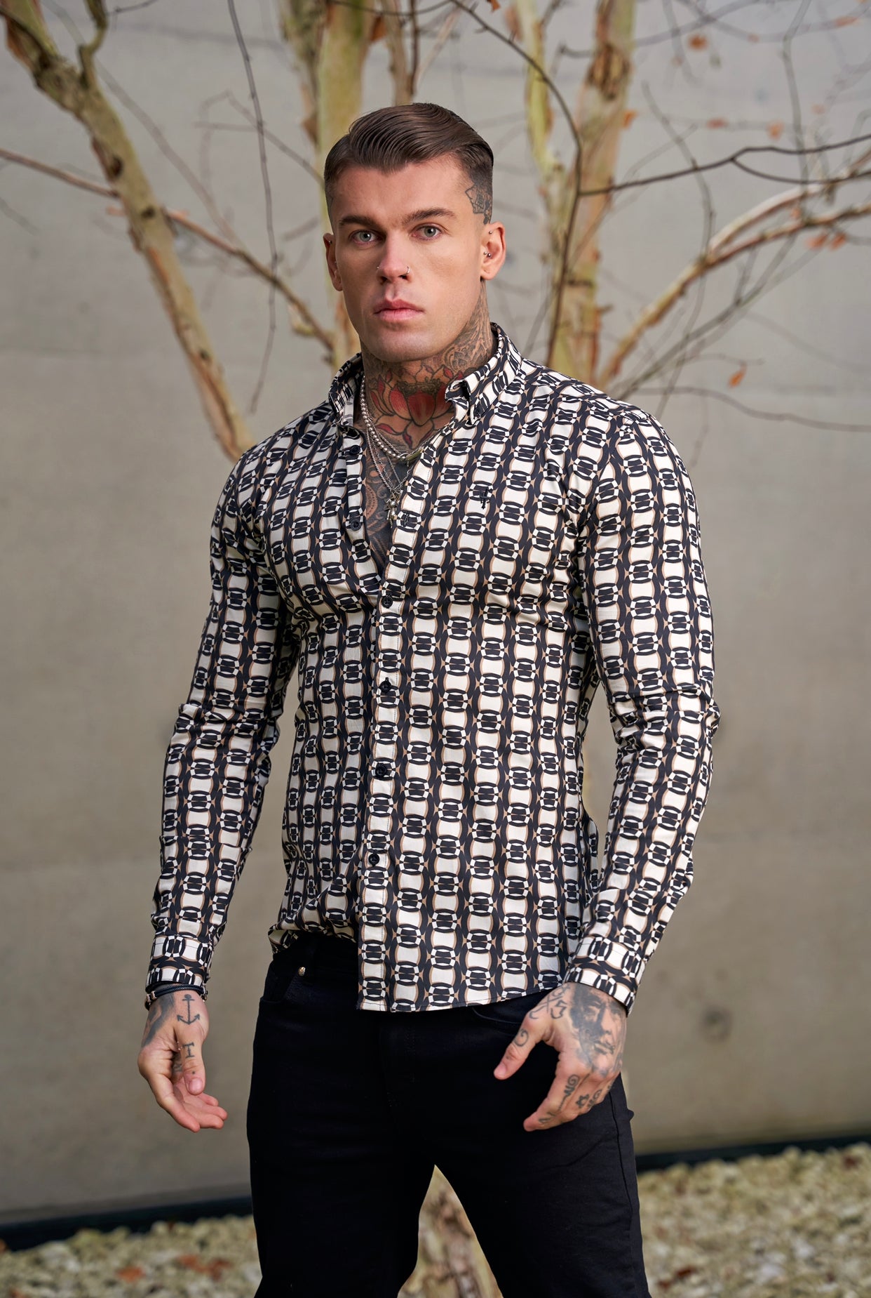Super Slim Stretch Black / Cream / Taupe Link Print Long Sleeve with Button Down Collar - FS848
